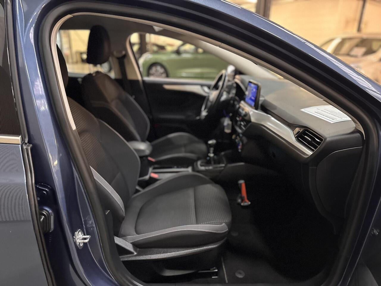 Ford FOCUS 1.0 EcoBoost Edition Business Navigatie Cruise Parkeersensoren Wagon Dealeronderhouden