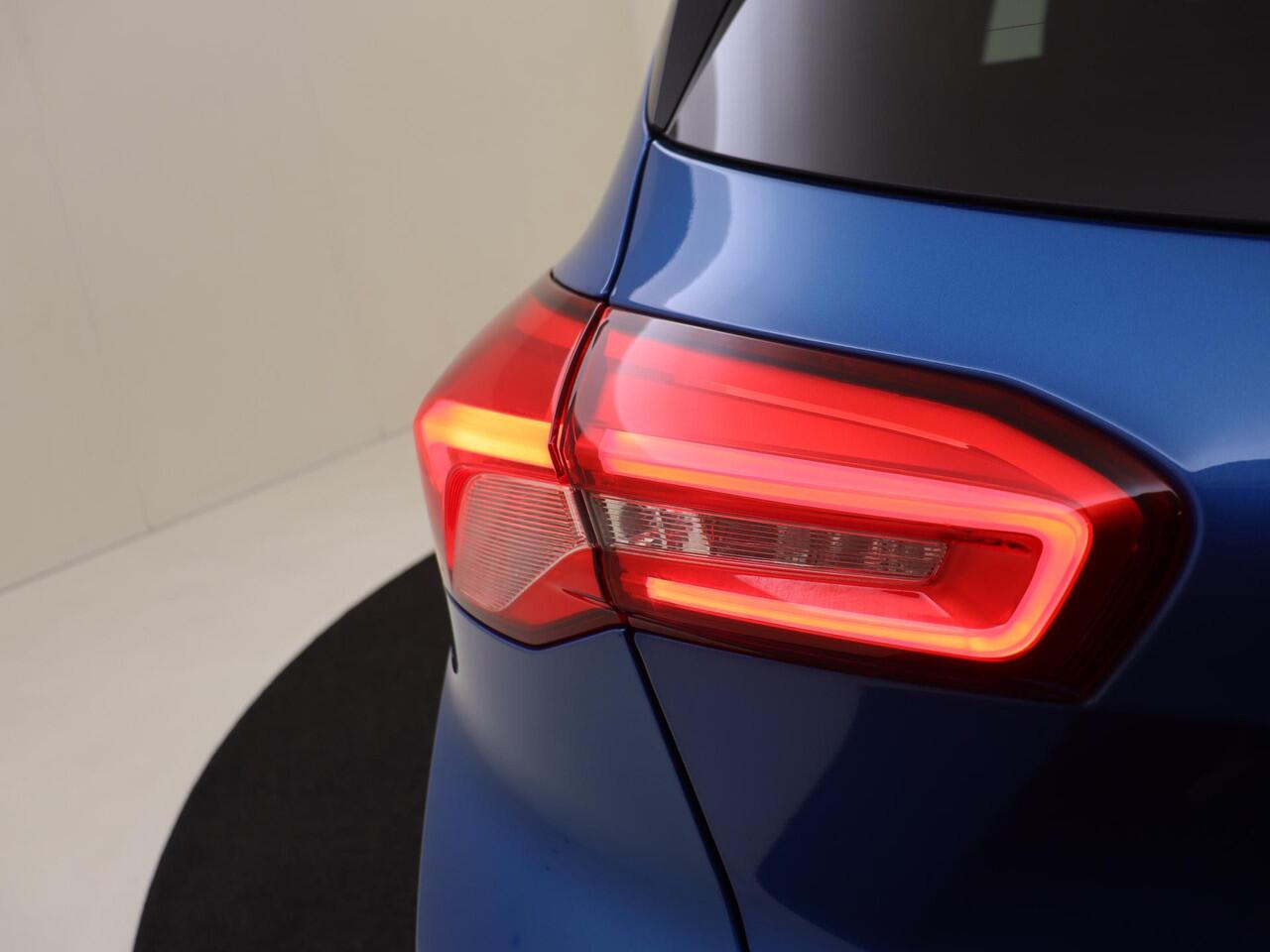 Ford FOCUS 1.0 EcoBoost ST-Line Automaat | Navigatie | Airco | Adaptieve Cruise Control | Camera | Parkeersensore Achter