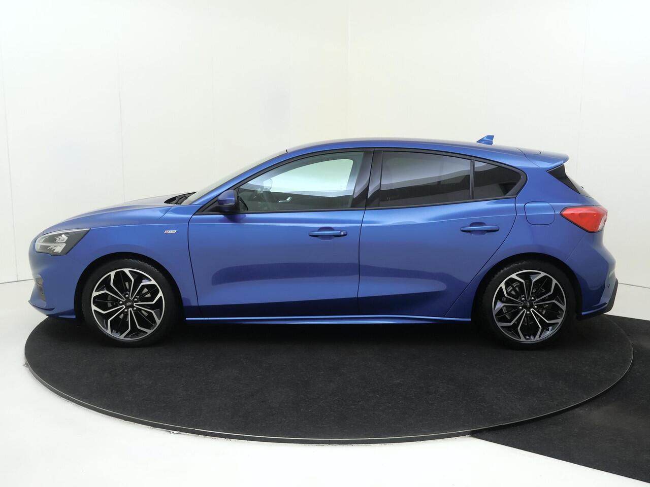 Ford FOCUS 1.0 EcoBoost ST-Line Automaat | Navigatie | Airco | Adaptieve Cruise Control | Camera | Parkeersensore Achter