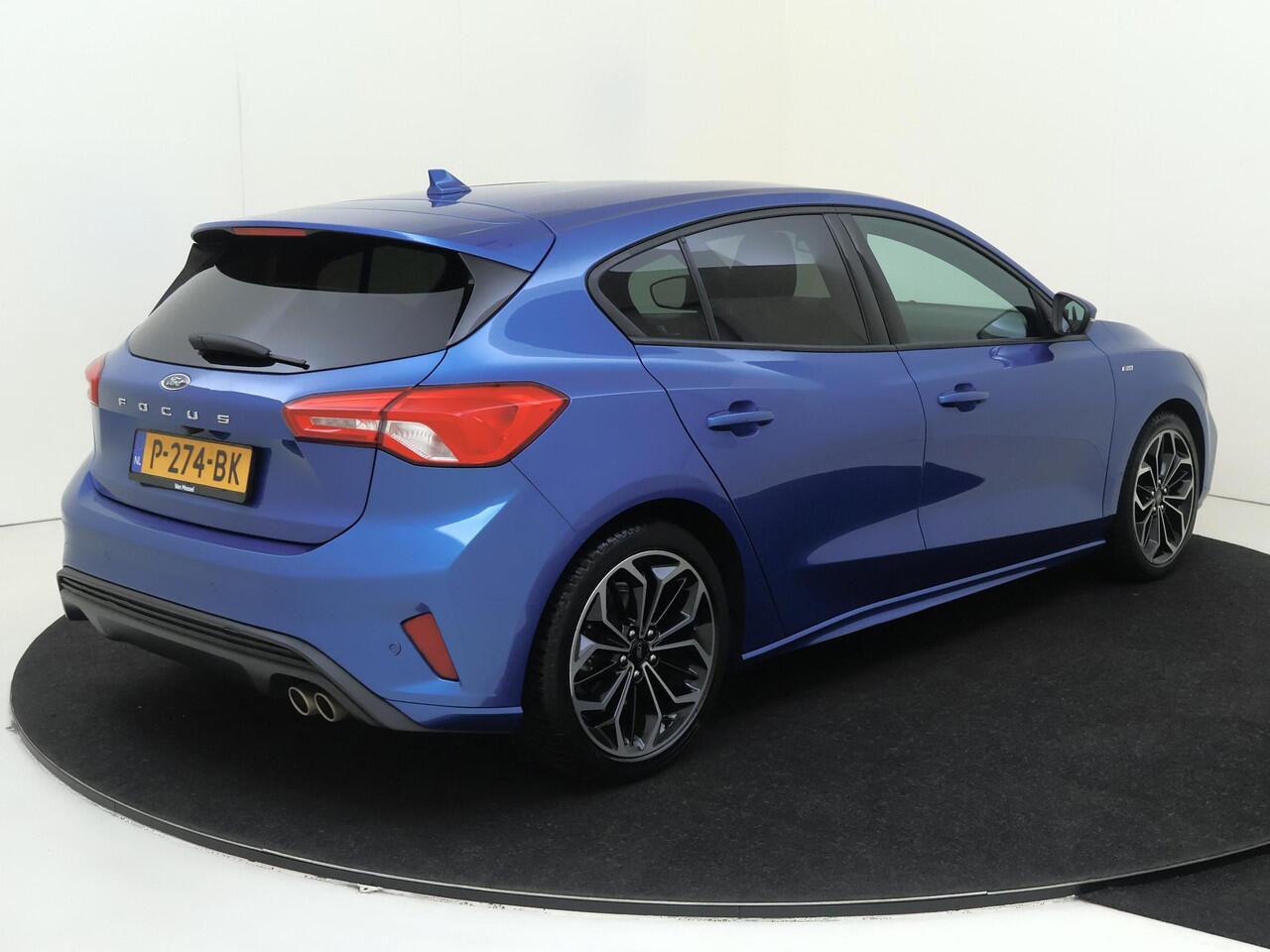 Ford FOCUS 1.0 EcoBoost ST-Line Automaat | Navigatie | Airco | Adaptieve Cruise Control | Camera | Parkeersensore Achter