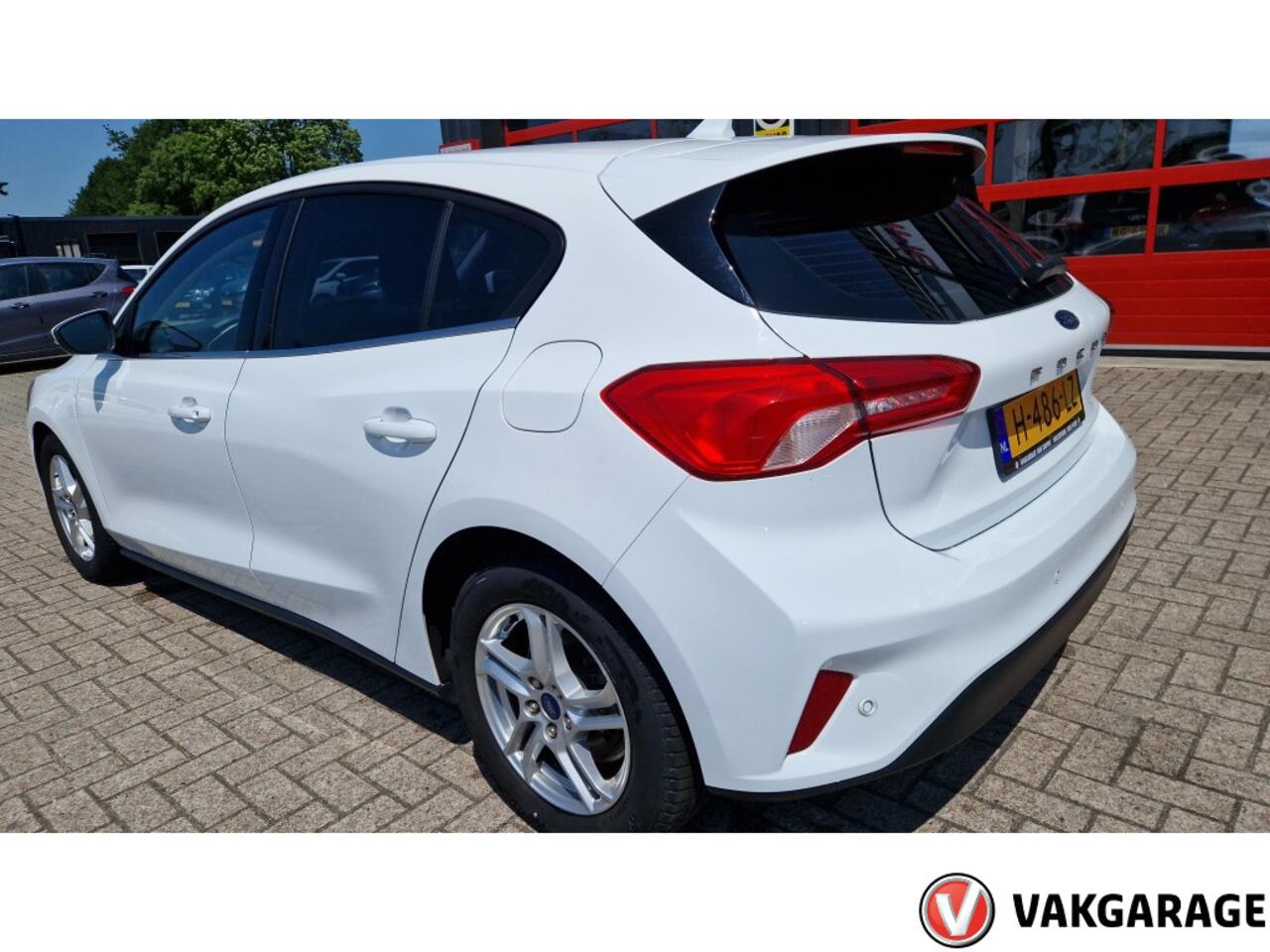 Ford FOCUS 1.0 EcoB. Tr Ed. bns