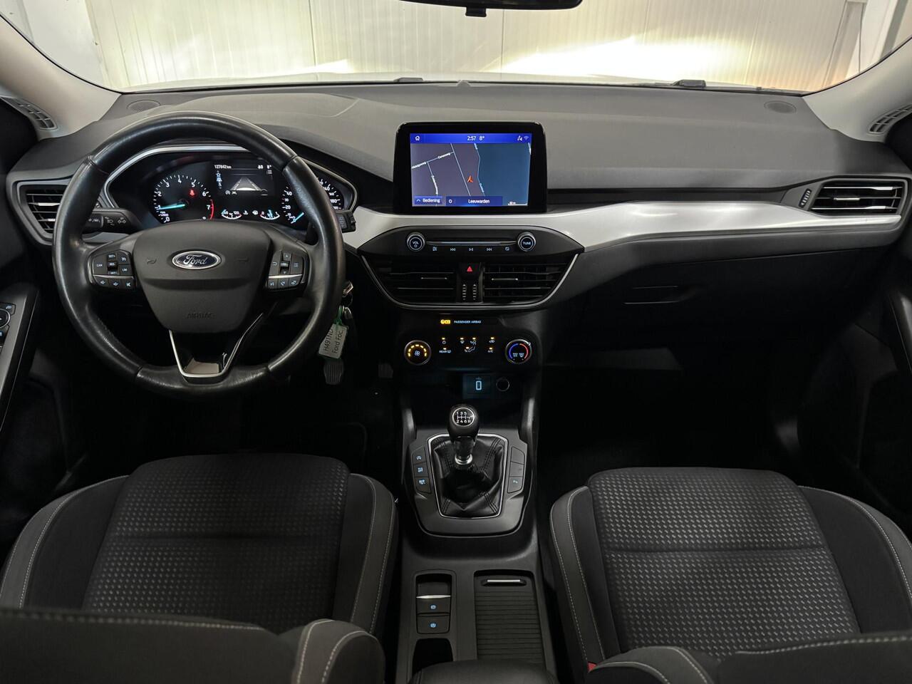 Ford FOCUS Wagon 1.0 EcoBoost Edition Business LED NAVI PDC TREKHAAK LMV