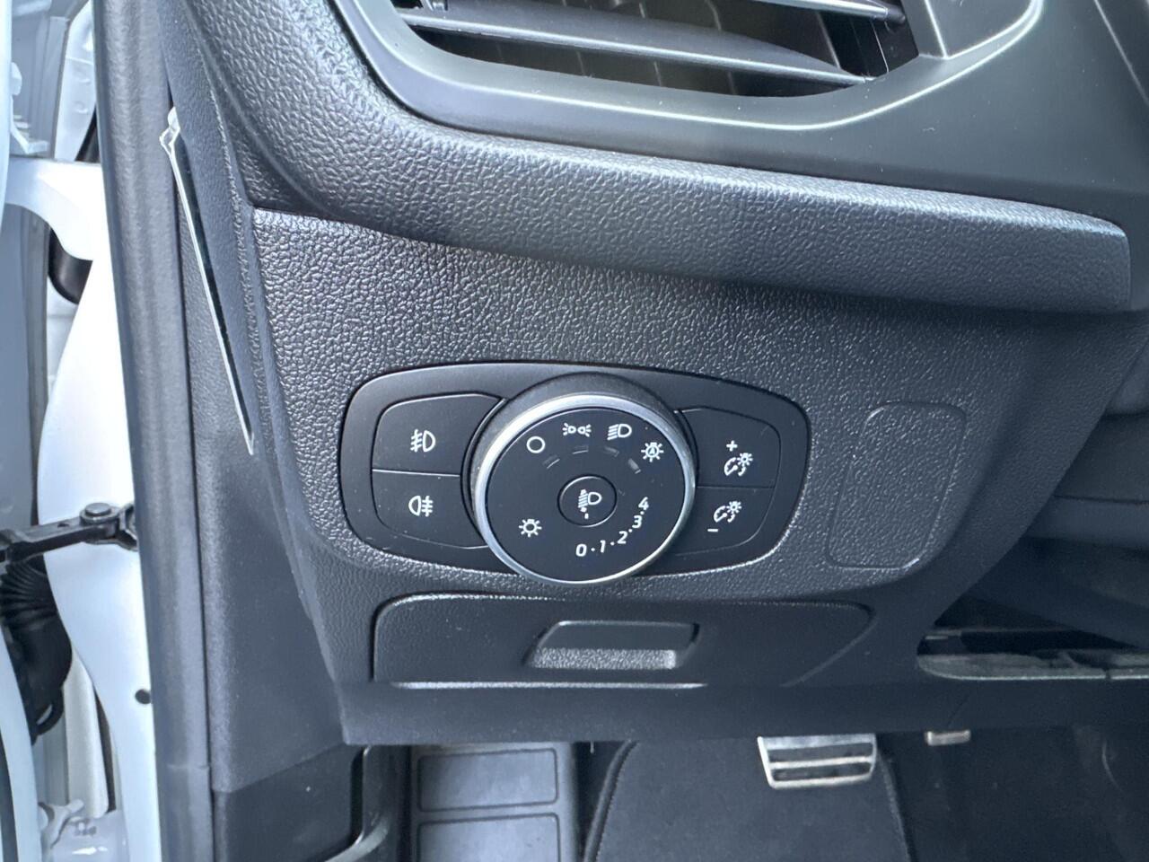 Ford FOCUS 1.5 EcoBoost ST Line Business Prijs Incl 12 maanden BOVAG garantie