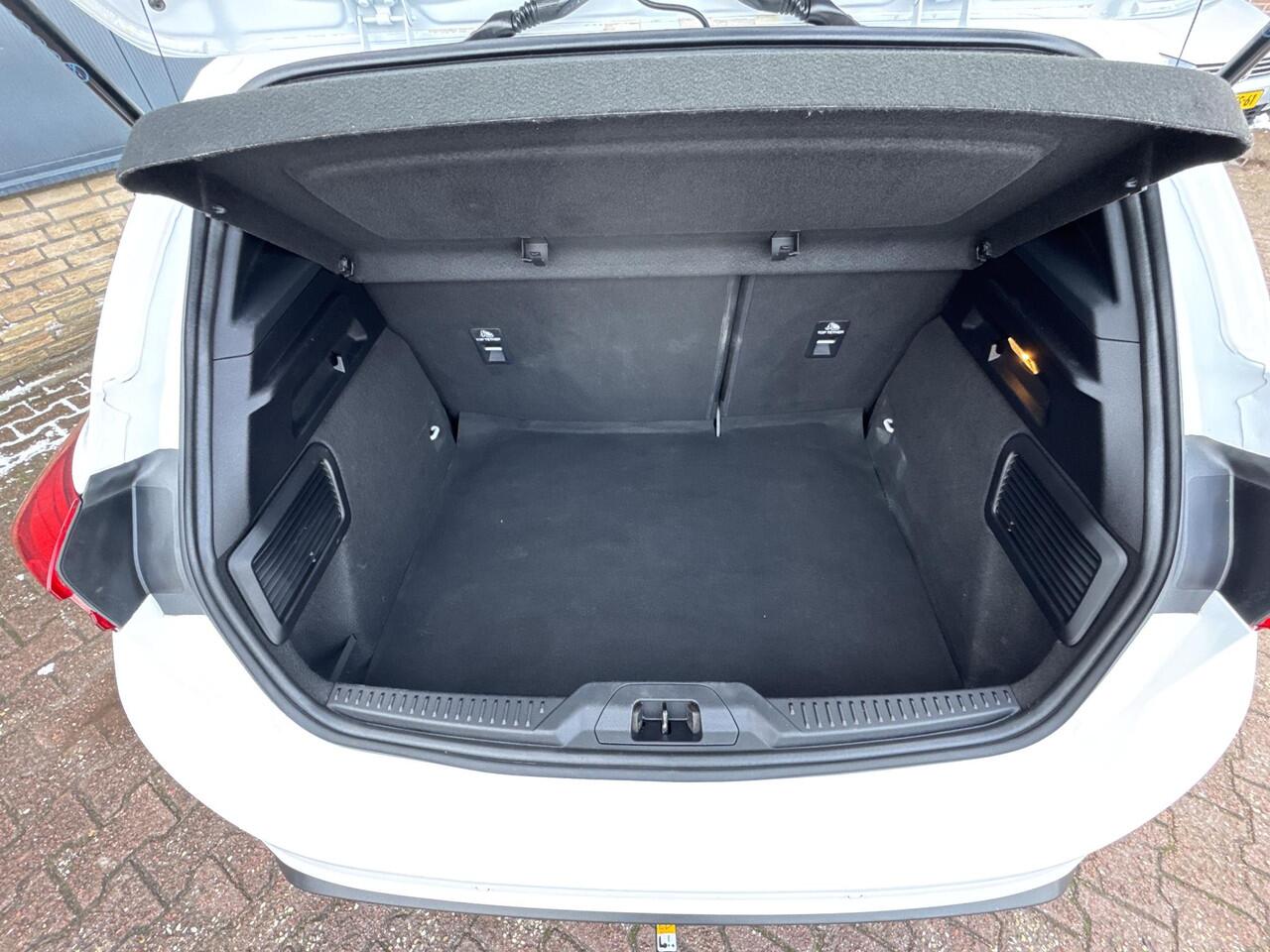 Ford FOCUS 1.5 EcoBoost ST Line Business Prijs Incl 12 maanden BOVAG garantie