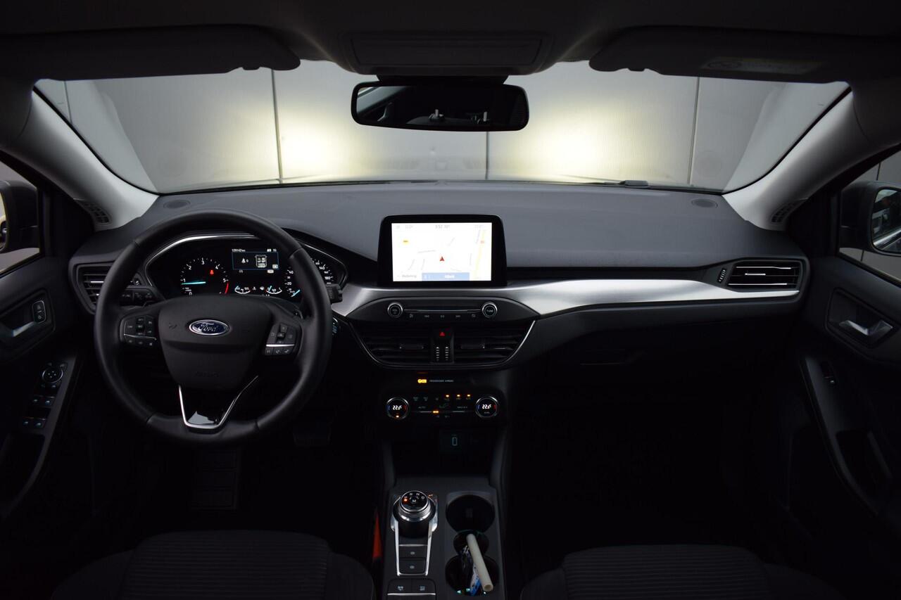 Ford FOCUS Wagon 1.5 EcoBlue Titanium Business | Automaat | Trekhaak | Apple CarPlay | Climate