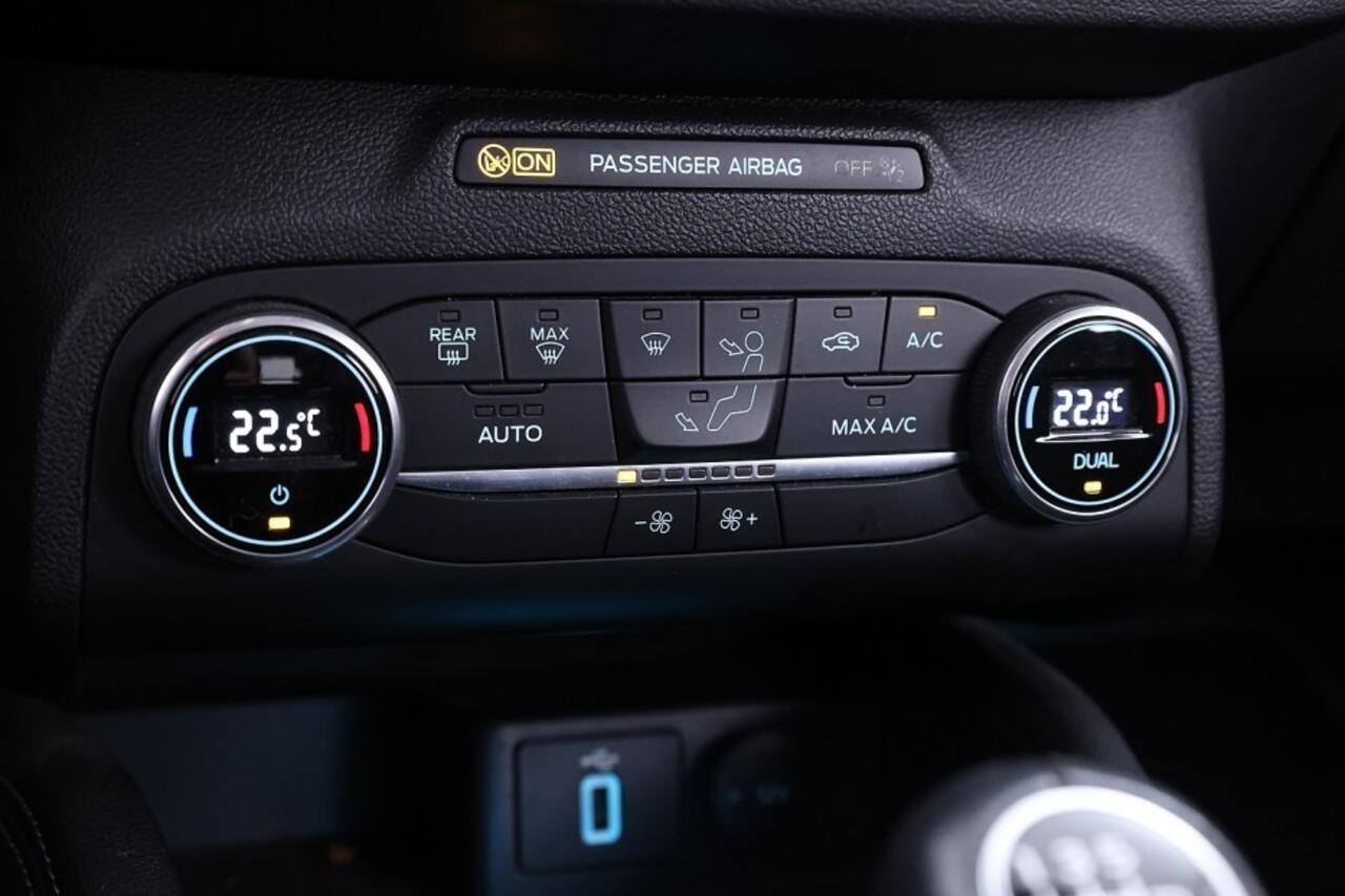 Ford FOCUS Wagon 1.0 EcoBoost Hybrid Titanium X Business ? 1e Eigenaar