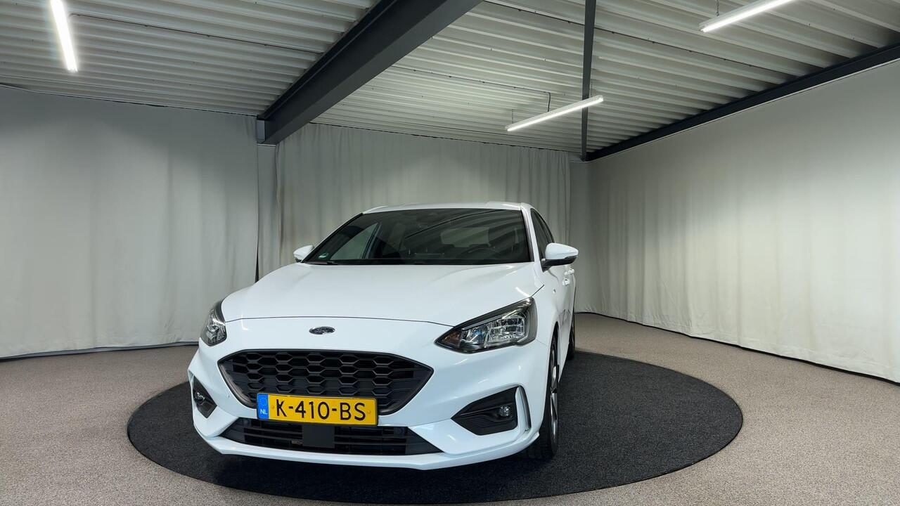 Ford FOCUS 1.0 EcoBoost Hybrid ST Line X Business 155PK | Navi | Led | Winter pakket