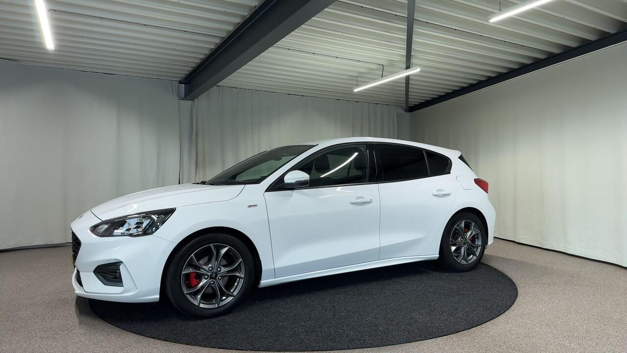 Ford FOCUS 1.0 EcoBoost Hybrid ST Line X Business 155PK | Navi | Led | Winter pakket