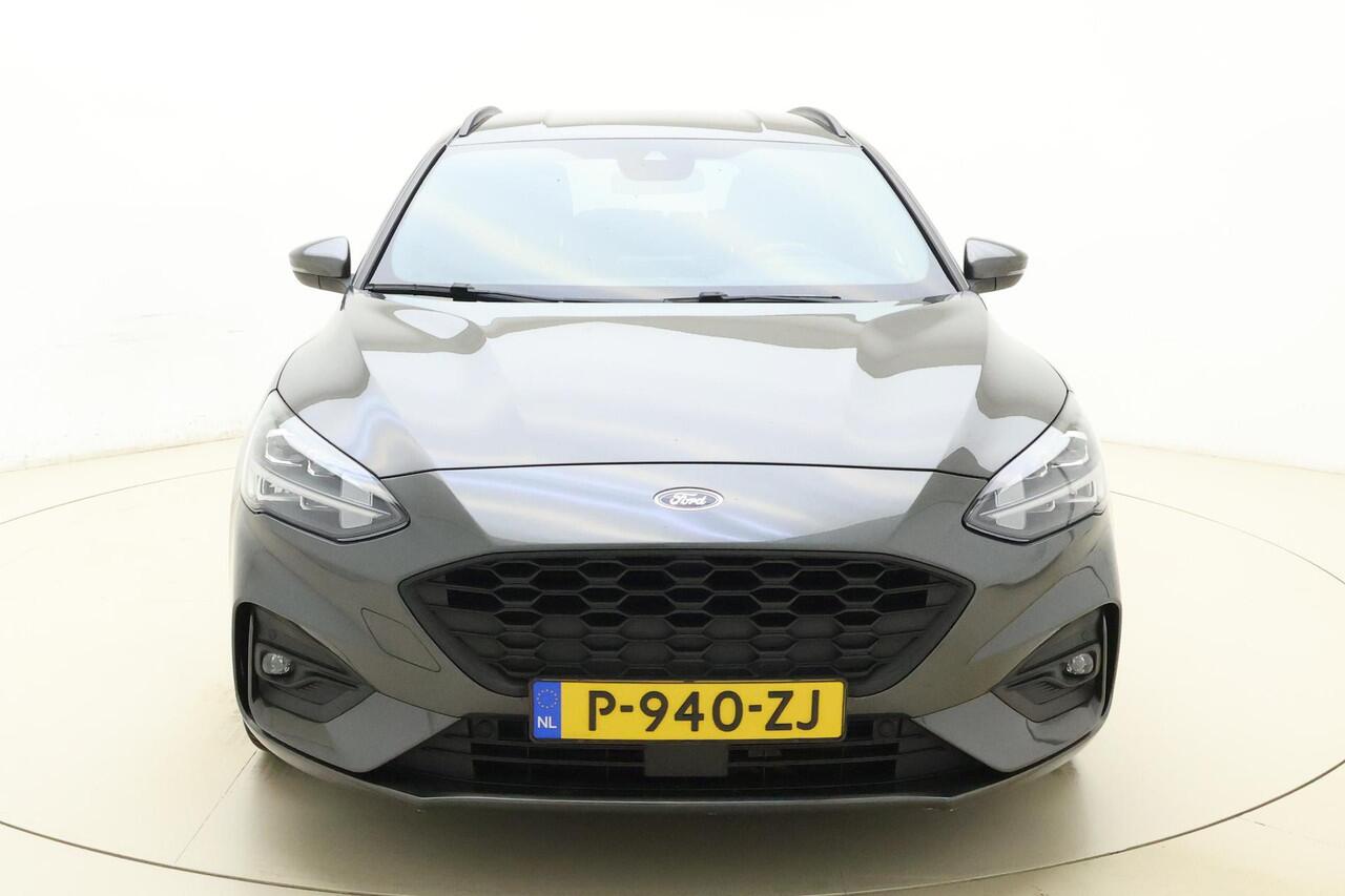 Ford FOCUS Wagon 1.0 EcoBoost Hybrid ST Line Business | 125PK | Trekhaak | Winterpack | Head Up Display | Climate Control | LED Verlichting | Camera | Navigatie | Parkeersensoren voor & achter