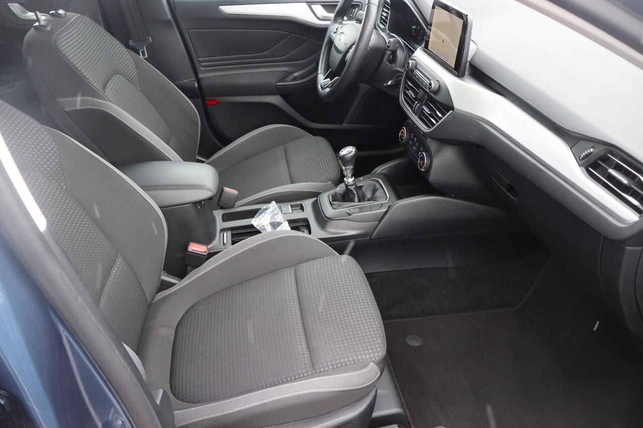 Ford FOCUS Wagon 1.0 EcoBoost Hybrid Trend Edition Business Navigatie, Camera, Cruise control, Apple Carplay, Lane Control