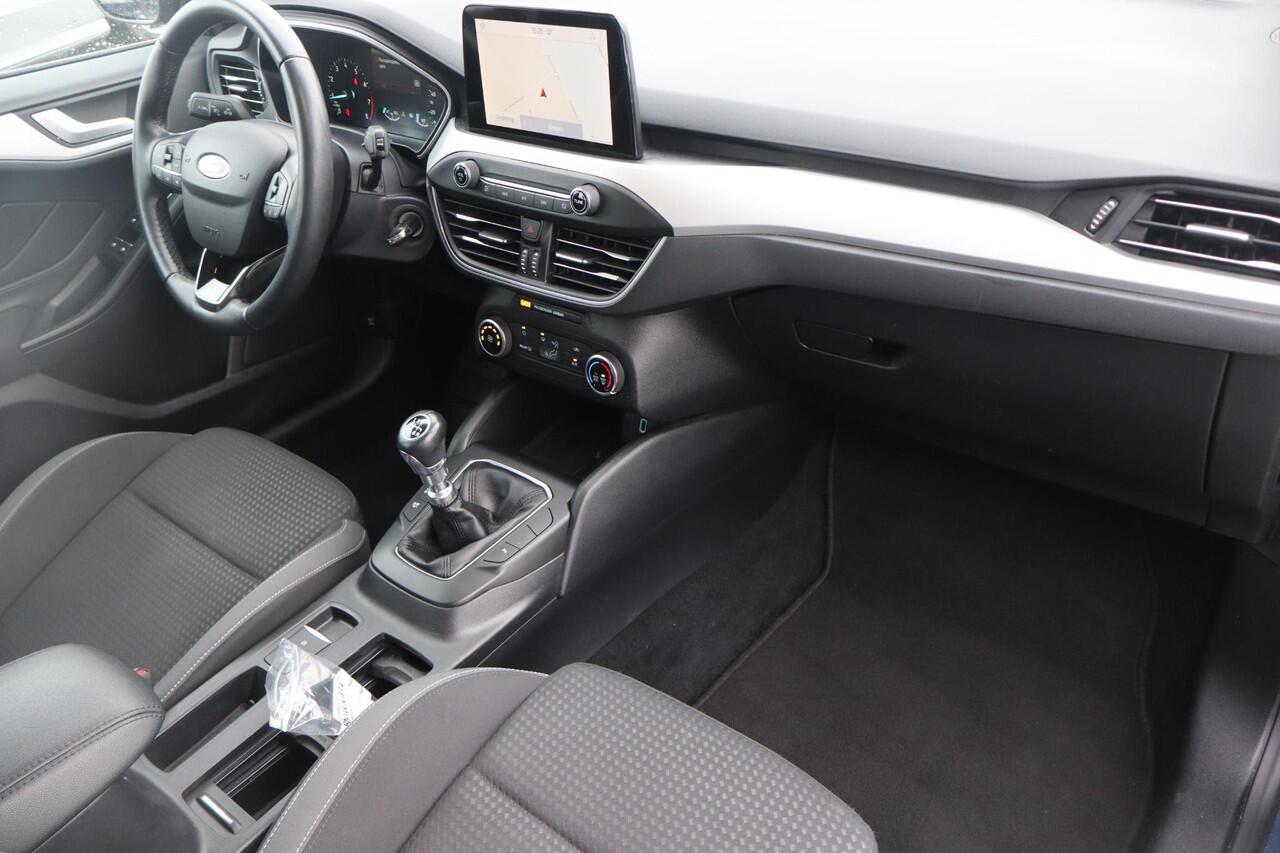 Ford FOCUS Wagon 1.0 EcoBoost Hybrid Trend Edition Business Navigatie, Camera, Cruise control, Apple Carplay, Lane Control