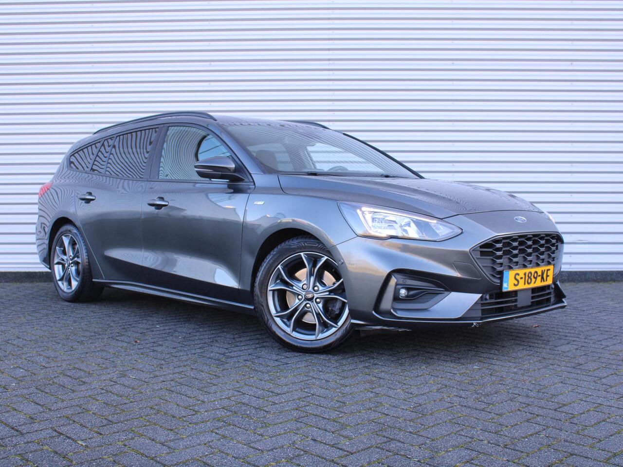 Ford FOCUS Wagon 1.0 EcoBoost ST Line Business | Stuur-/stoel-/voorruitverwarming | Camera | Clima | Draadloze telefoonlader | 17" LM | Navi |