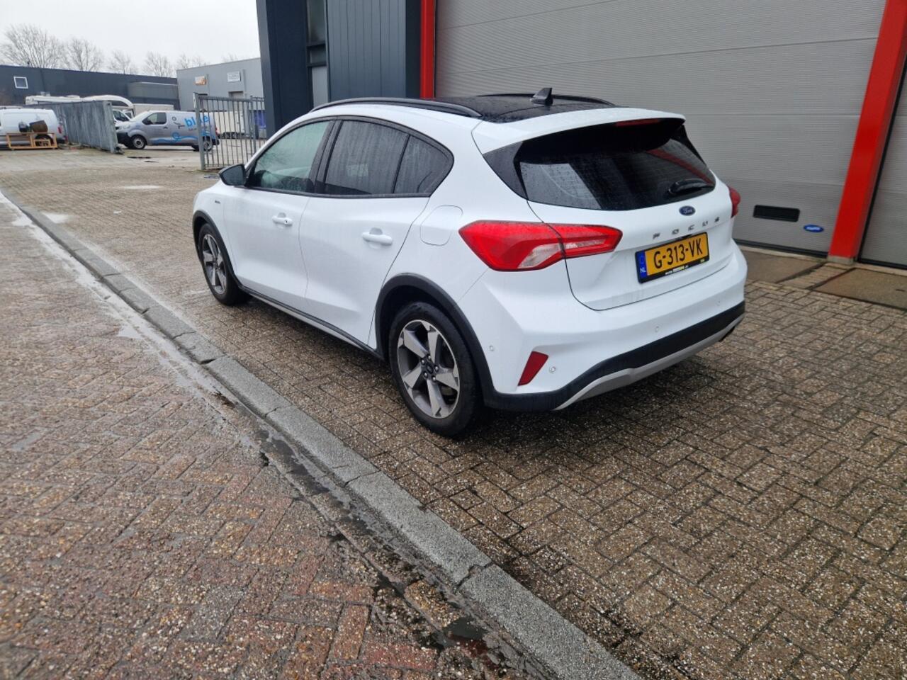 Ford FOCUS 1.5 EcoB. Active 1 jaar garantie