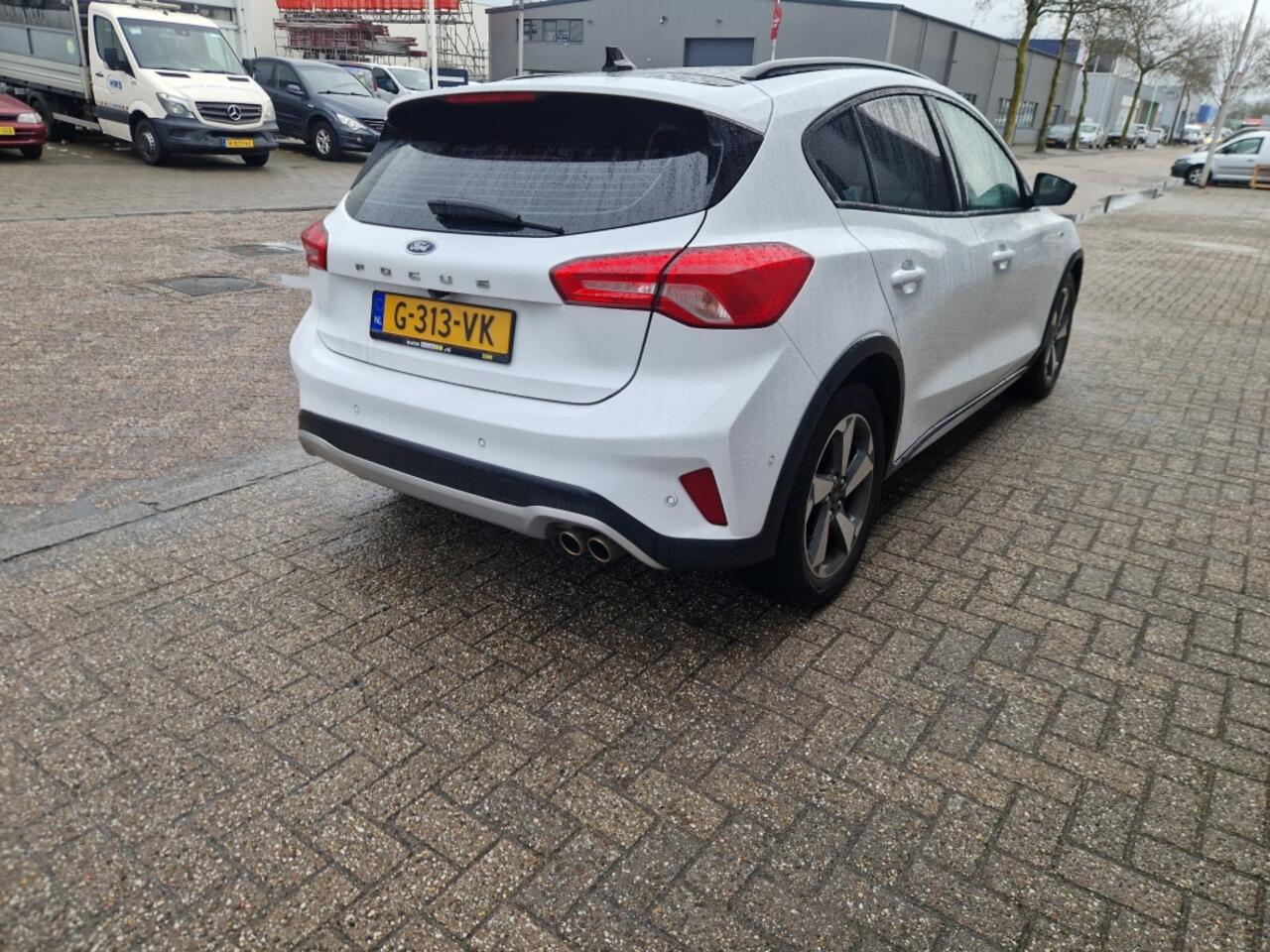 Ford FOCUS 1.5 EcoB. Active 1 jaar garantie
