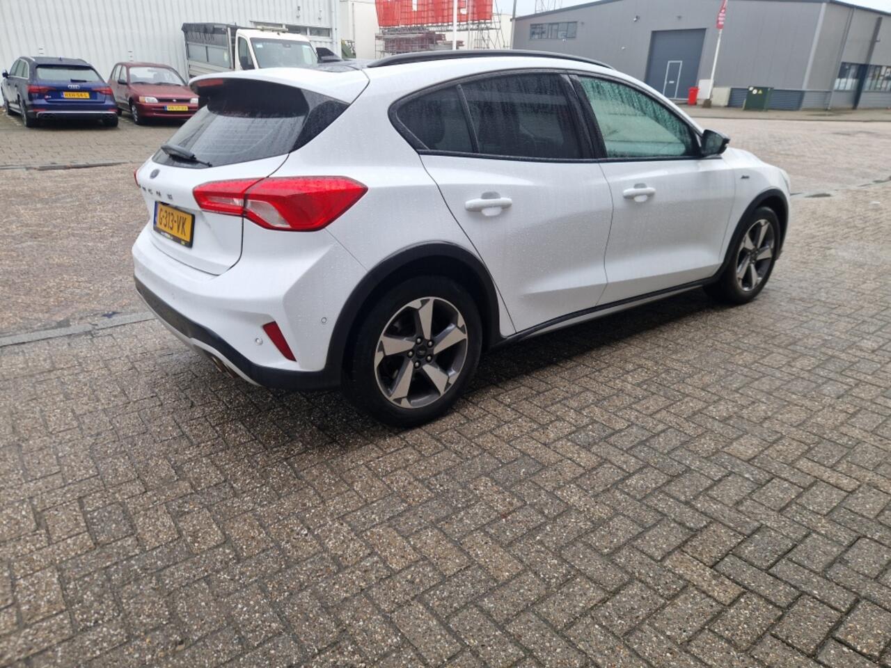 Ford FOCUS 1.5 EcoB. Active 1 jaar garantie