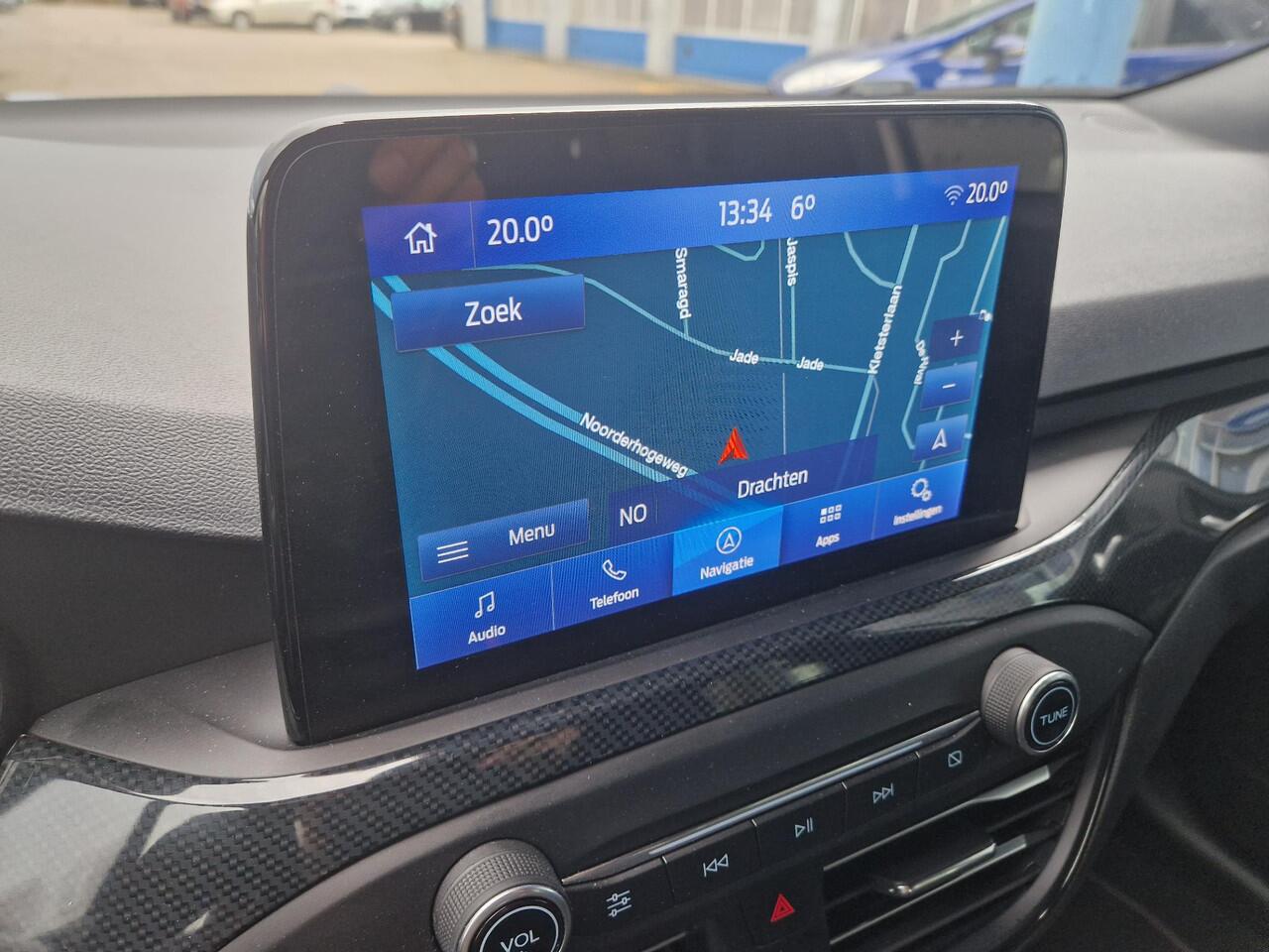 Ford FOCUS Wagon 1.0 EcoBoost ST Line Business | Trekhaak | LED verlichting voor en achter incl. LED dagrijverl.| Winterpack | Technology Pack Family Pack | Comfortpack | Privacy Glass