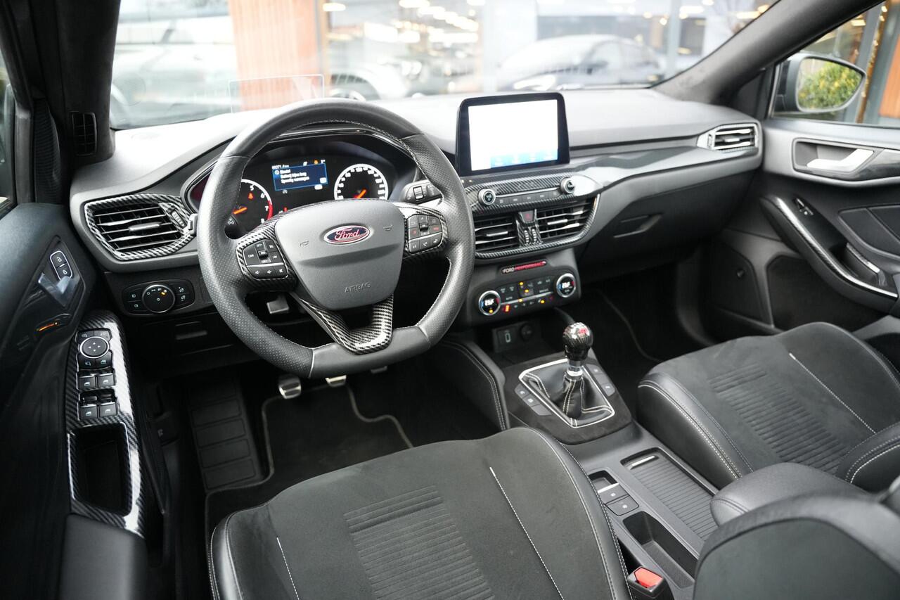 Ford FOCUS 2.3 EcoBoost ST-X Panoramadak Milltek LED B&O Headup Stuurverw.