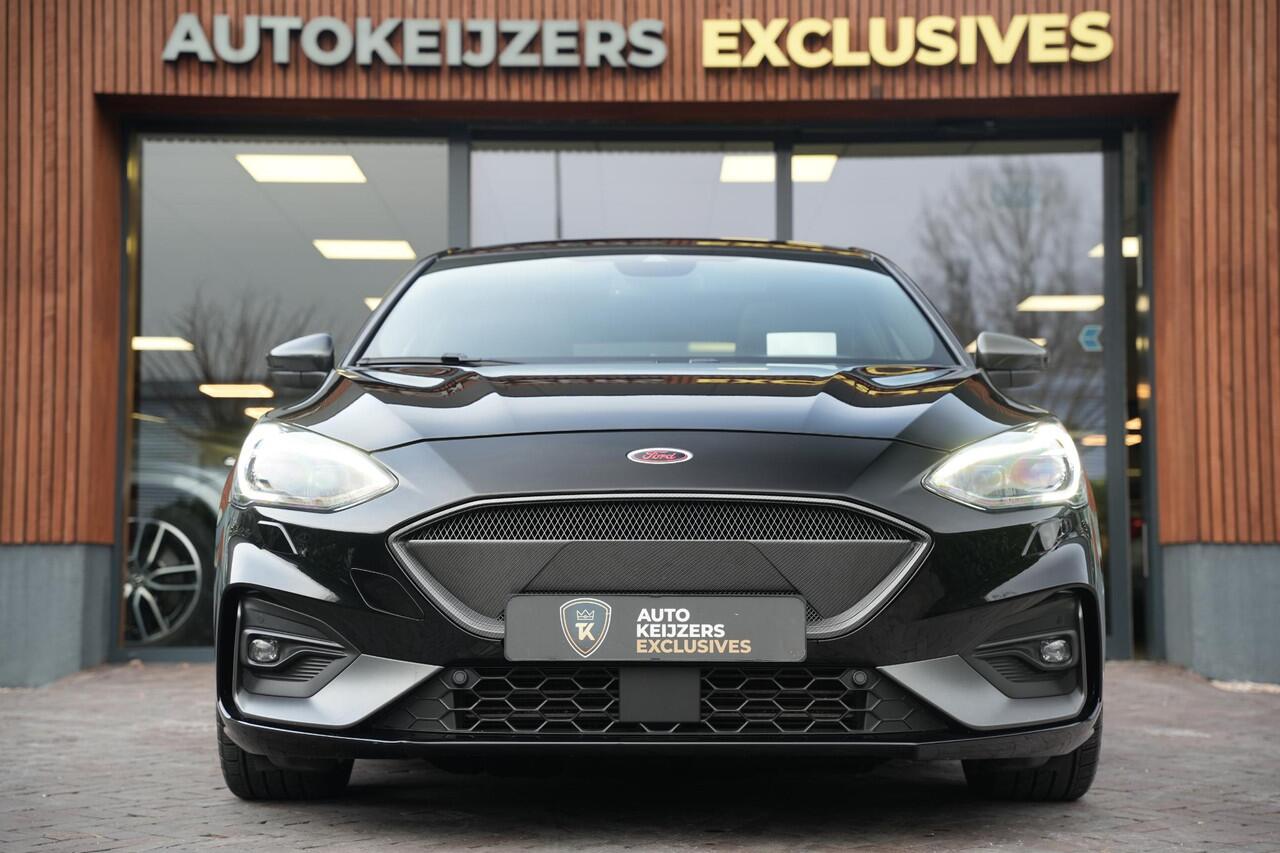 Ford FOCUS 2.3 EcoBoost ST-X Panoramadak Milltek LED B&O Headup Stuurverw.
