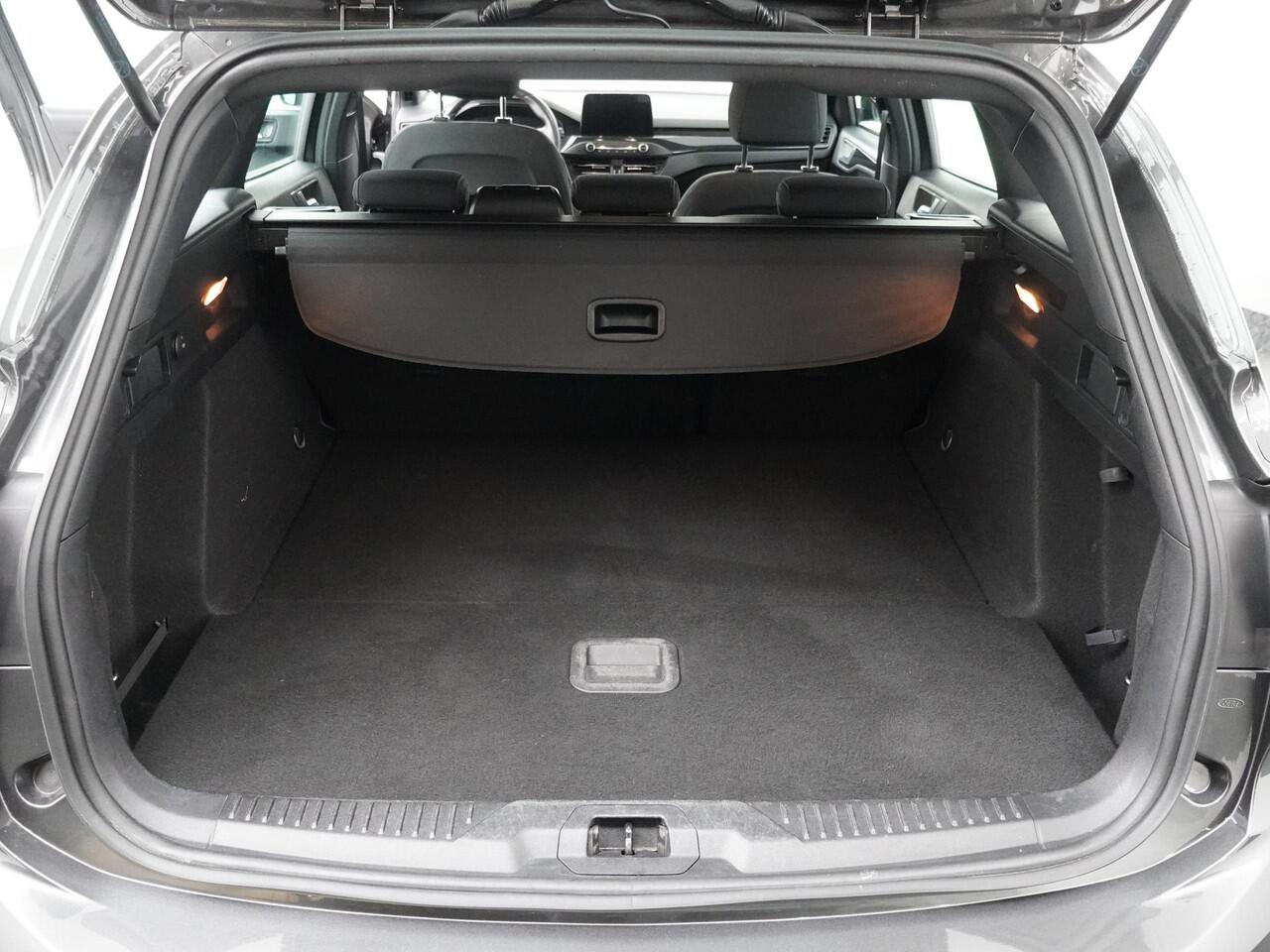 Ford FOCUS Wagon 1.0 EcoBoost Hybrid ST Line Business - Navigatie - Climate Controle - Keyless entry