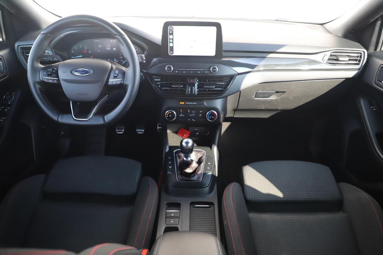 Ford FOCUS Wagon 1.0 EcoBoost ST Line Business Navigatie Achteruitrijcamera Winter Pakket Stuur & Stoelverwarming B&O Audio