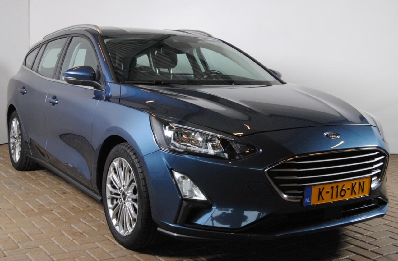 Ford FOCUS 1.0 EcoB. Tr Ed. bns