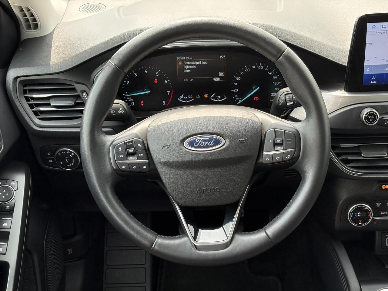 Ford FOCUS Wagon 1.0 EcoBoost Titanium Wagon | Winter Pack | Adaptive cruise control | Camera | Navigatie | 17 inch | Reservewiel