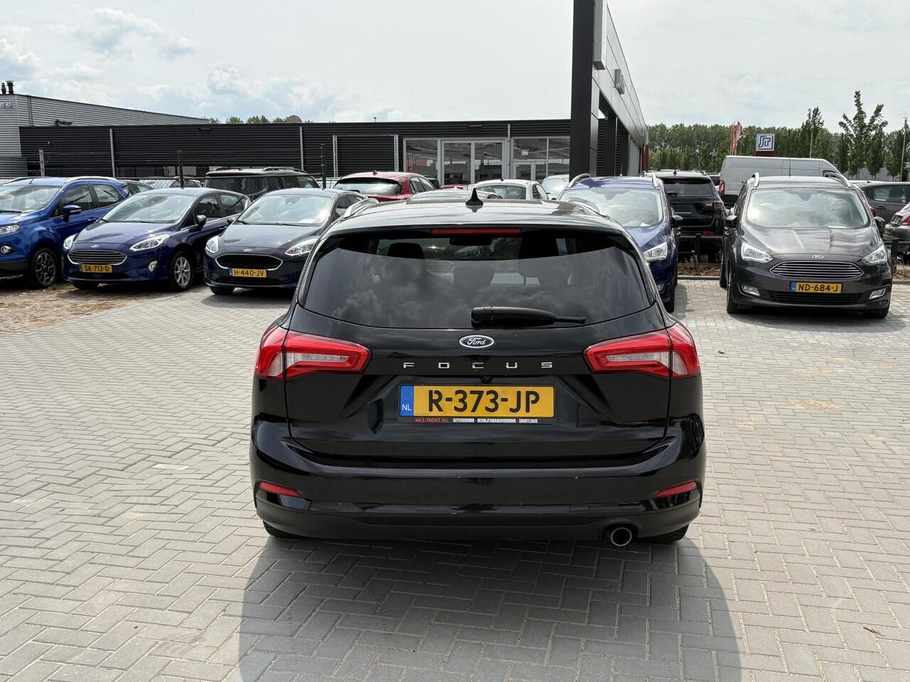 Ford FOCUS Wagon 1.0 EcoBoost Titanium Wagon | Winter Pack | Adaptive cruise control | Camera | Navigatie | 17 inch | Reservewiel