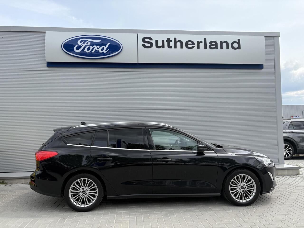 Ford FOCUS Wagon 1.0 EcoBoost Titanium Wagon | Winter Pack | Adaptive cruise control | Camera | Navigatie | 17 inch | Reservewiel