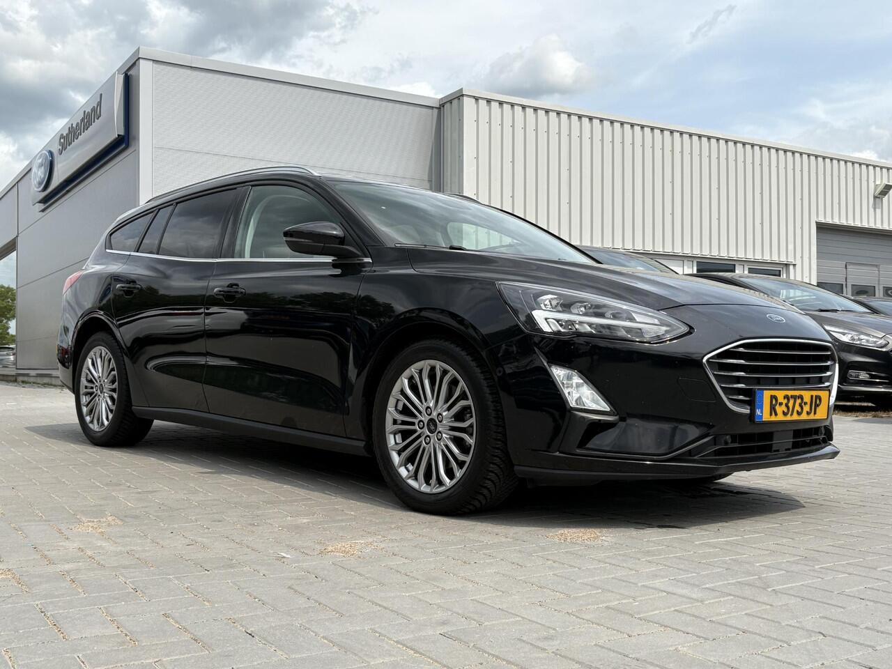 Ford FOCUS Wagon 1.0 EcoBoost Titanium Wagon | Winter Pack | Adaptive cruise control | Camera | Navigatie | 17 inch | Reservewiel