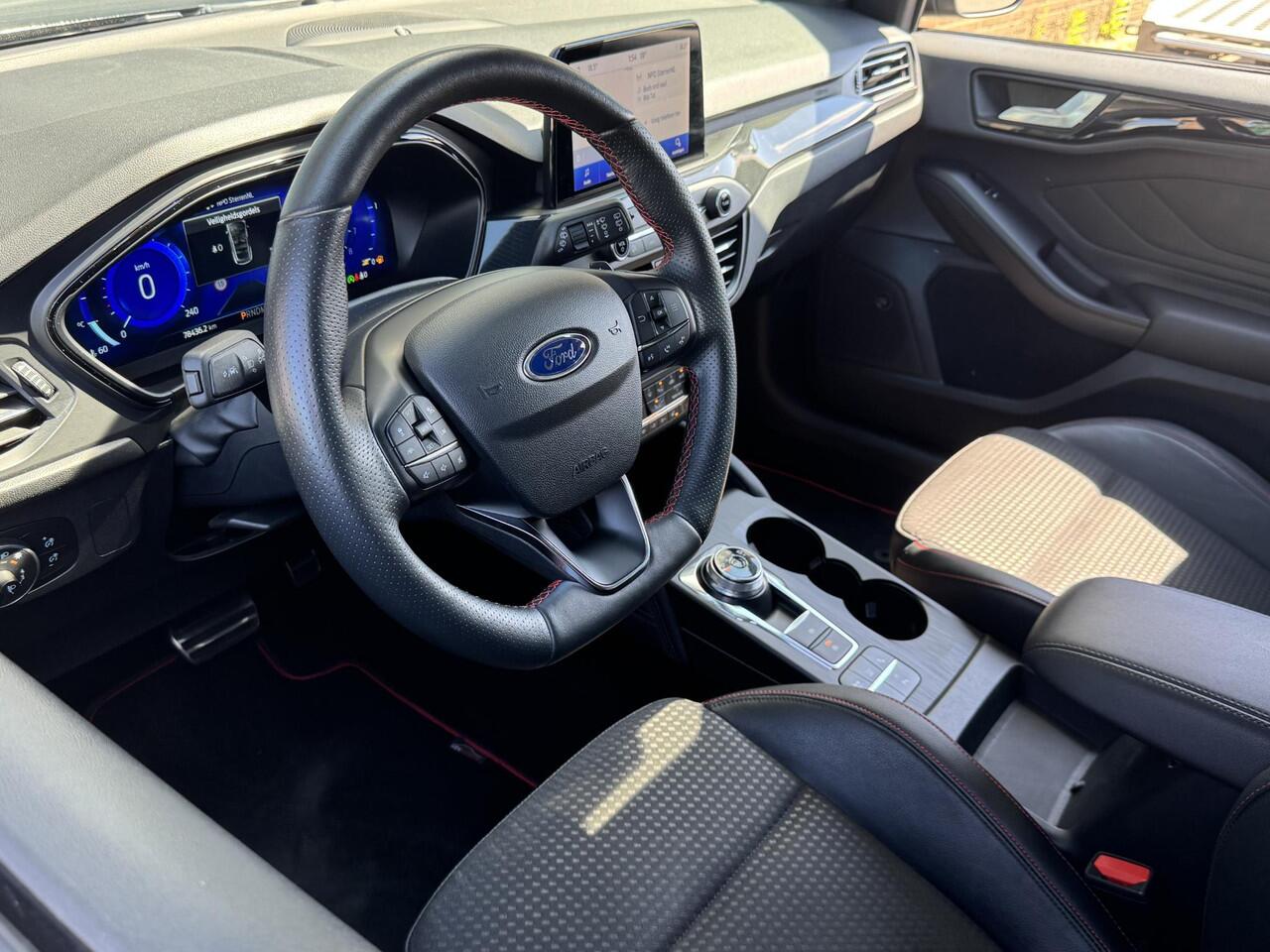 Ford FOCUS 1.5 ECOBOOST ST LINE X BUSINESS I AUTOMAAT I WINTER PAKKET I ADAPTIVE CRUISE CONTROL I APPLE CARPLAY