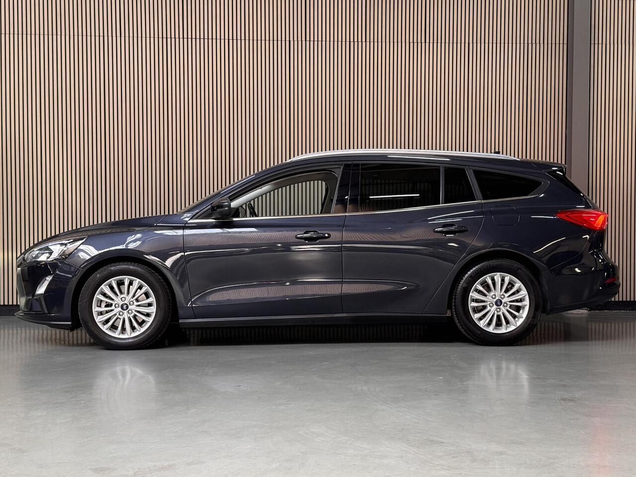 Ford FOCUS 1.0 EcoB Hybrid Titanium X Ad. Cruise Navi Camera Winter pack Privacy Glass Wagon Dealeronderhouden