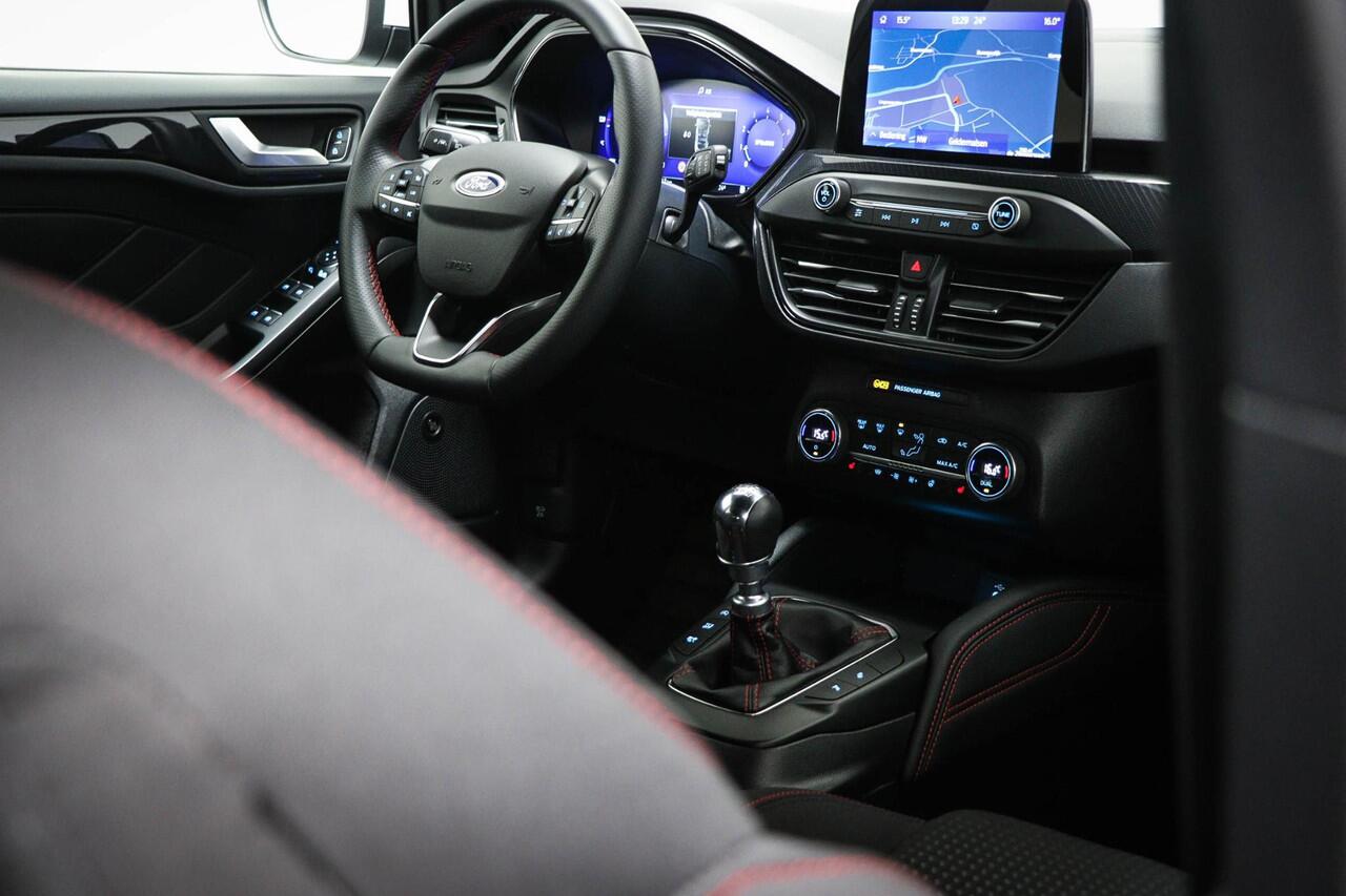 Ford FOCUS Wagon 1.0 EcoBoost Hybrid ST Line X Business | WINTER / AUDIO / TECHNOLOGY- PACK | DAB | APPLE | CAMERA