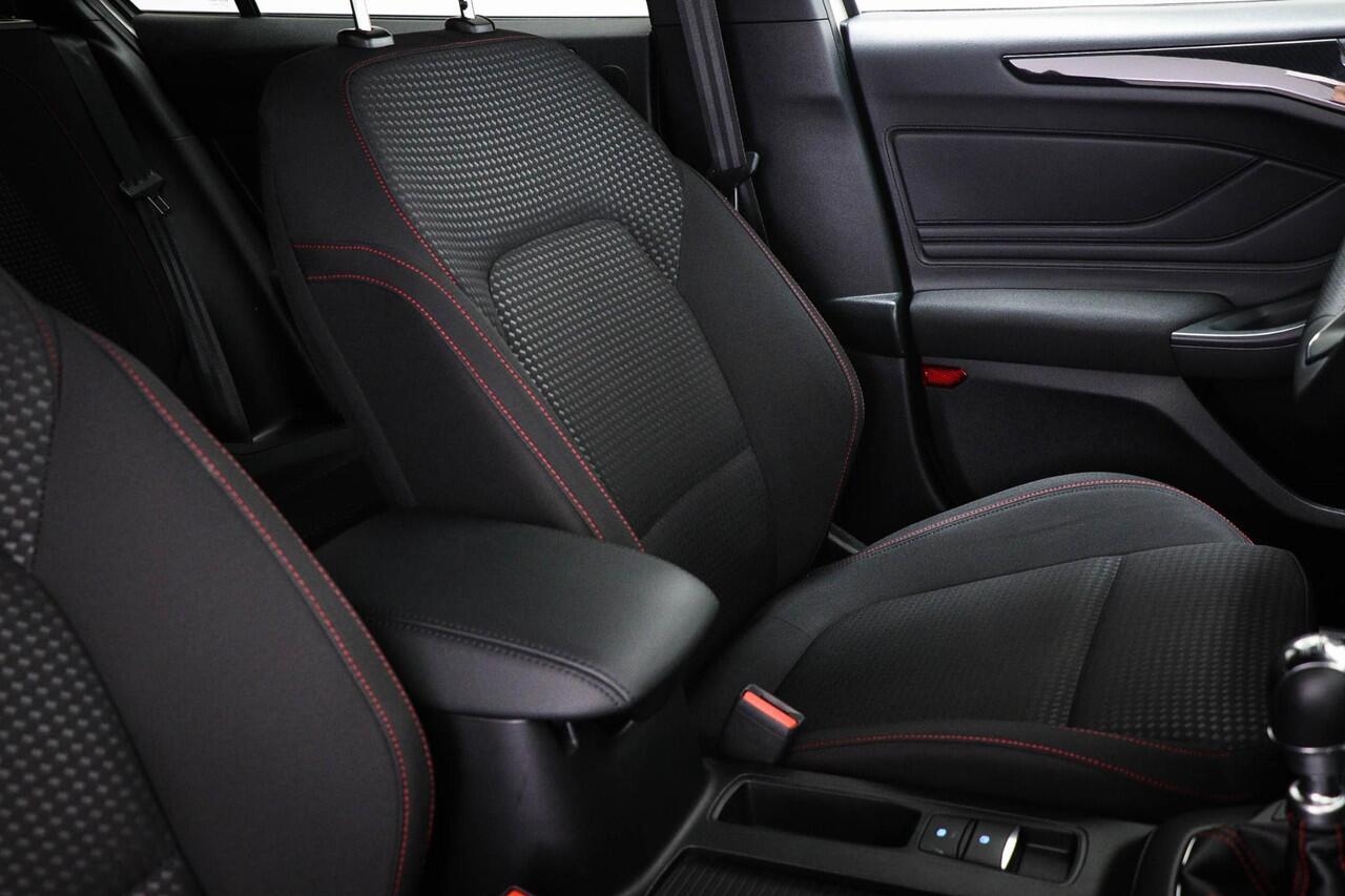 Ford FOCUS Wagon 1.0 EcoBoost Hybrid ST Line X Business | WINTER / AUDIO / TECHNOLOGY- PACK | DAB | APPLE | CAMERA