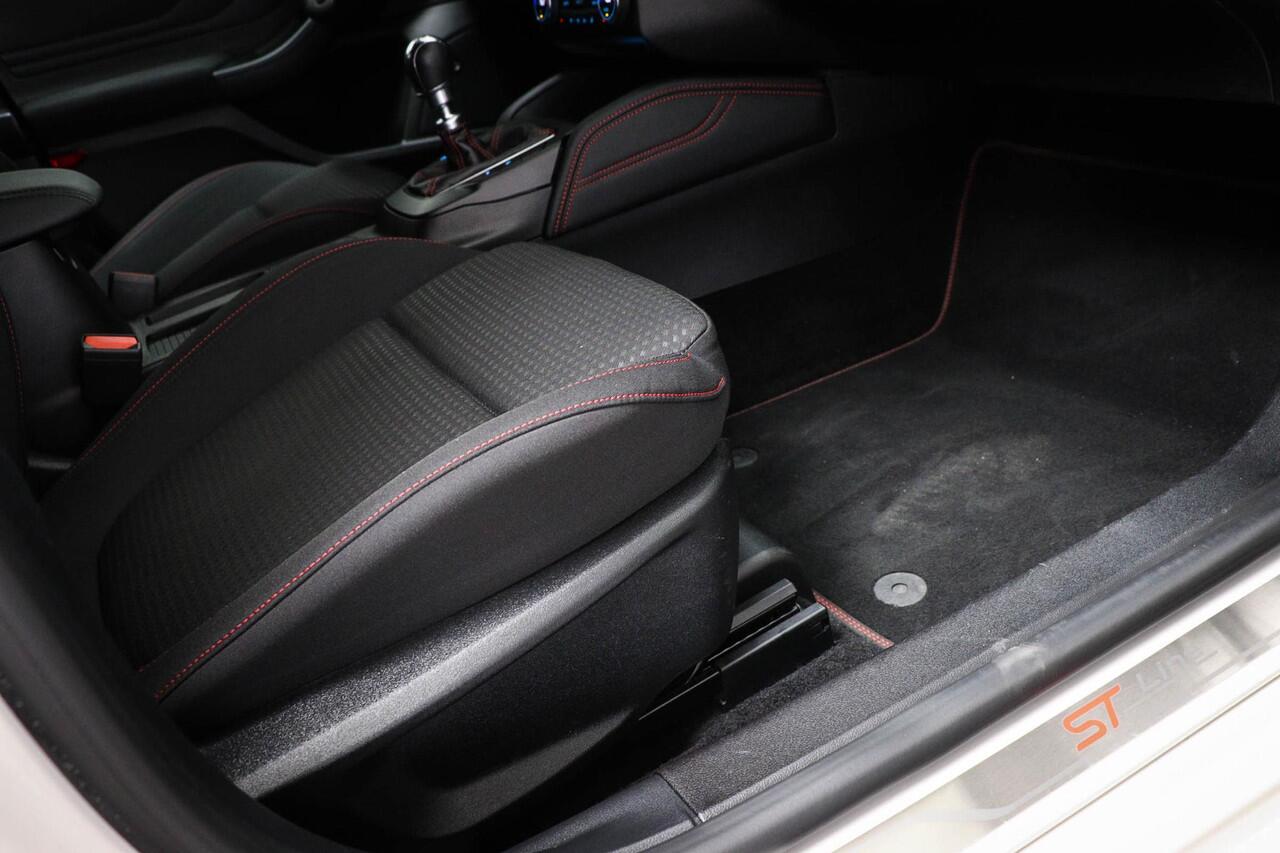 Ford FOCUS Wagon 1.0 EcoBoost Hybrid ST Line X Business | WINTER / AUDIO / TECHNOLOGY- PACK | DAB | APPLE | CAMERA