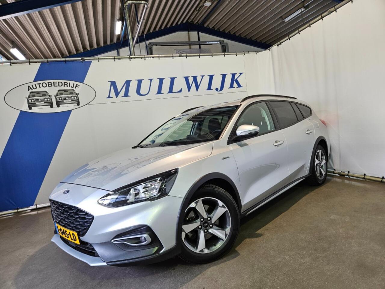 Ford FOCUS Wagon 1.0 EcoBoost Hybrid Active Business / Trekhaak / Camera / NL Auto