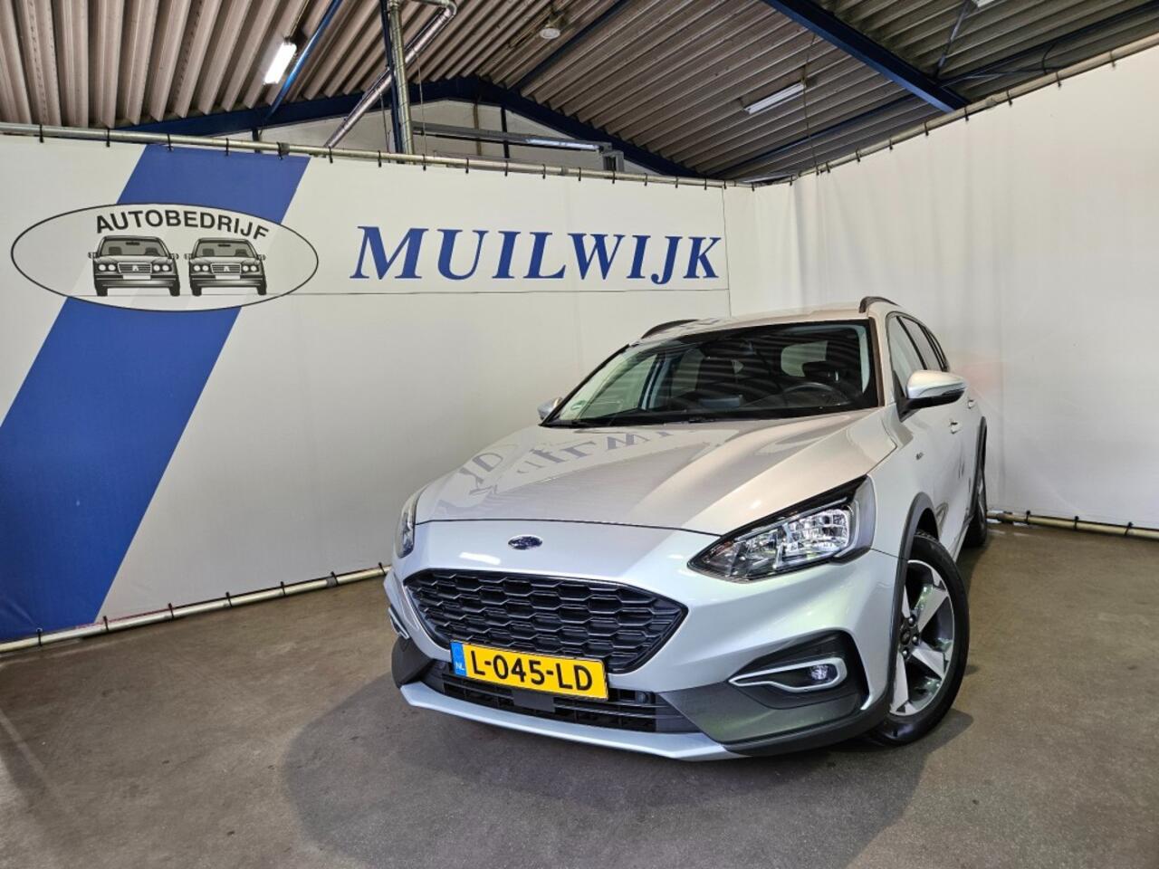 Ford FOCUS Wagon 1.0 EcoBoost Hybrid Active Business / Trekhaak / Camera / NL Auto