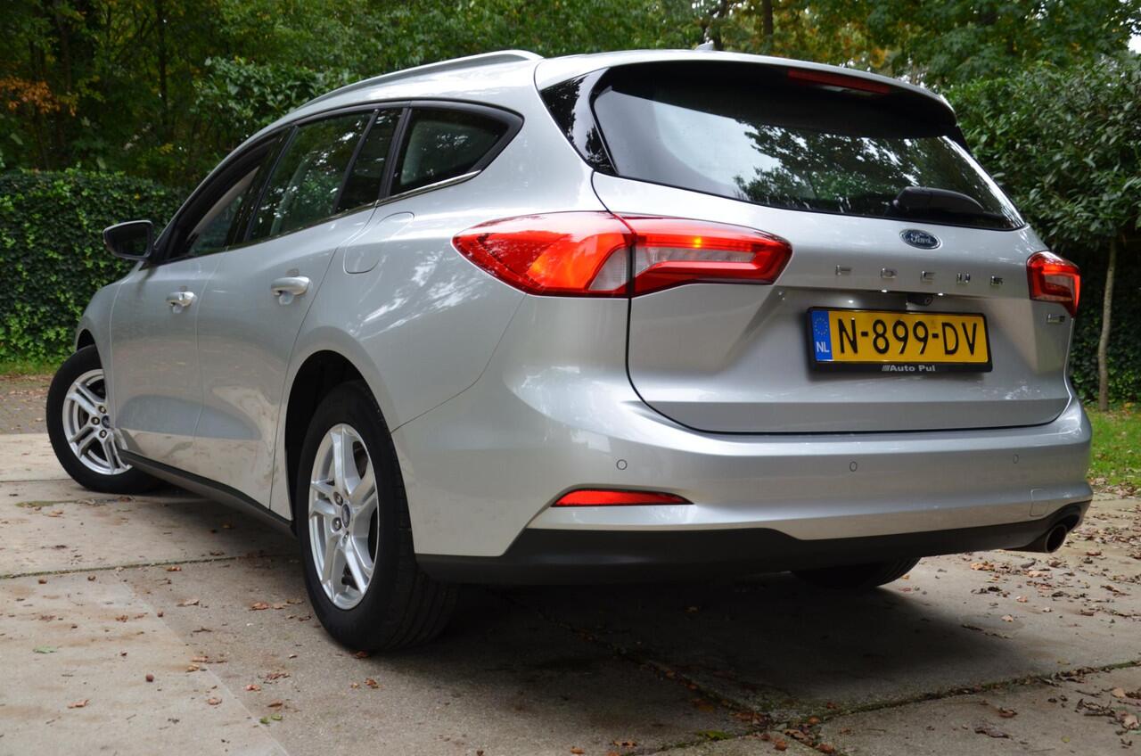 Ford FOCUS Wagon 1.0 EcoBoost Hybrid Trend Edition Business Navi/Pdc/Airco/Led/Stoel Stuur & ruitverwarming/Leder/Cr-Controle/Privacy-Glass/Lmv/Achteruitrijcamera