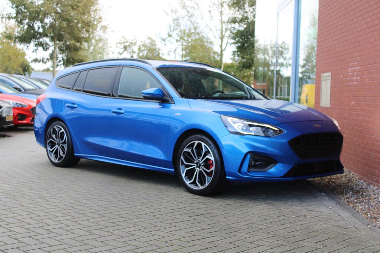 Ford FOCUS Wagon 1.0 EcoBoost Hybrid ST Line X 155pk | Winter Pack | AGR-stoelen | Bang&Olufsen | Adaptive LED | Adaptive cruise control | Elektrische achterklep | Achteruitrijcamera