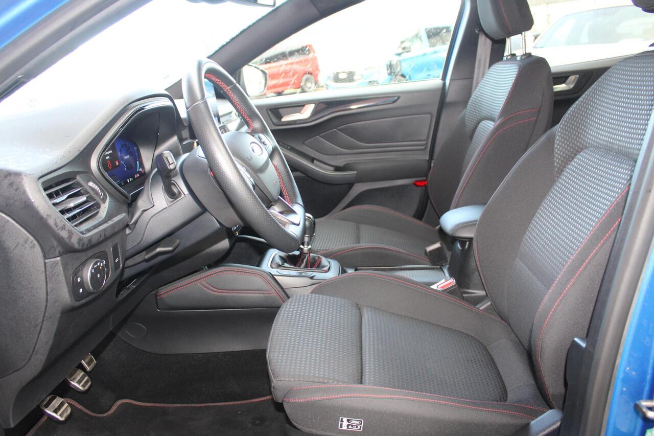 Ford FOCUS Wagon 1.0 EcoBoost Hybrid ST Line X 155pk | Winter Pack | AGR-stoelen | Bang&Olufsen | Adaptive LED | Adaptive cruise control | Elektrische achterklep | Achteruitrijcamera