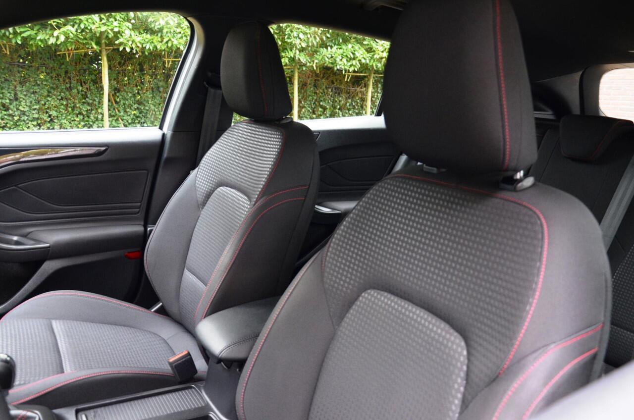 Ford FOCUS Wagon 1.0 EcoBoost Hybrid ST Line Business Navi/Pdc/Ecc/Led/Achteruitrijcamera/Cr-Controle/Privacy-Glass/Lmv