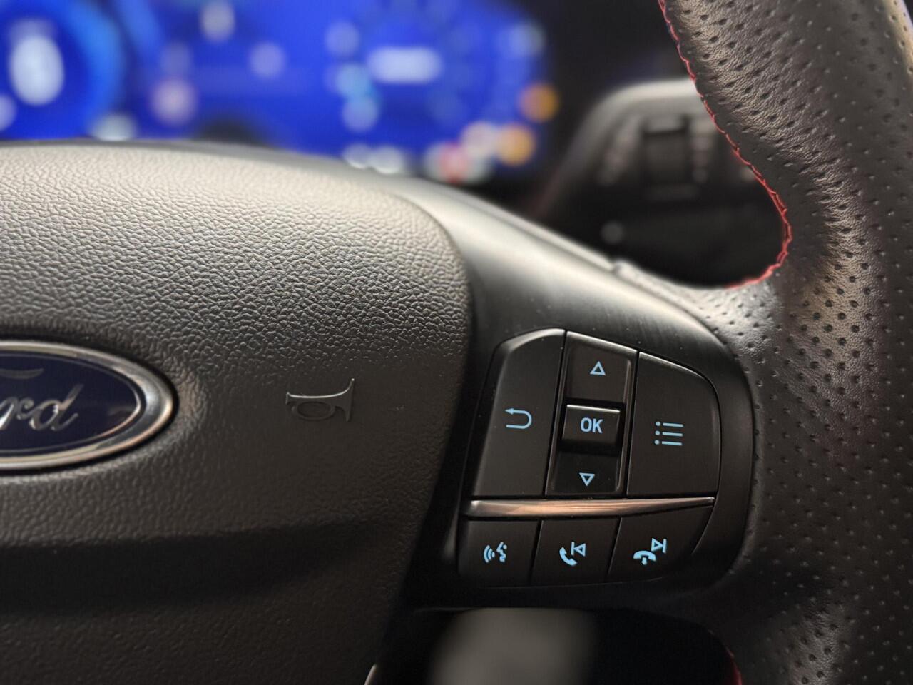 Ford FOCUS 1.0 EcoB Hybrid ST Line X Panoramadak Camera Winter Design pack Full LED 5drs Dealeronderhouden