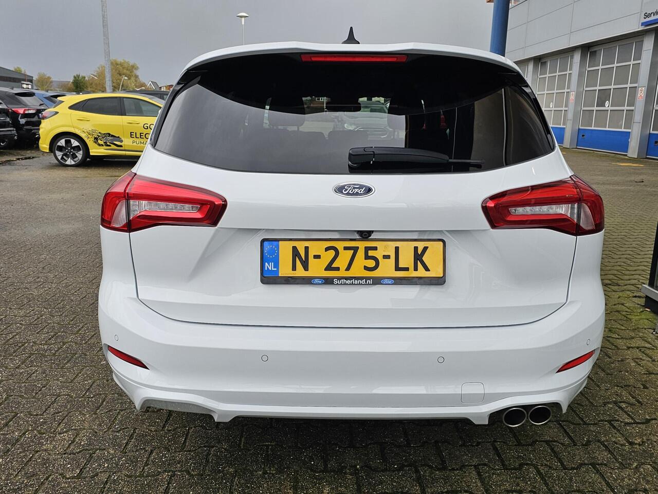 Ford FOCUS Wagon 1.0 EcoBoost ST Line X Business AGR-stoelen | Winter Pack | Full LED | 18 inch lichtmetalen velgen