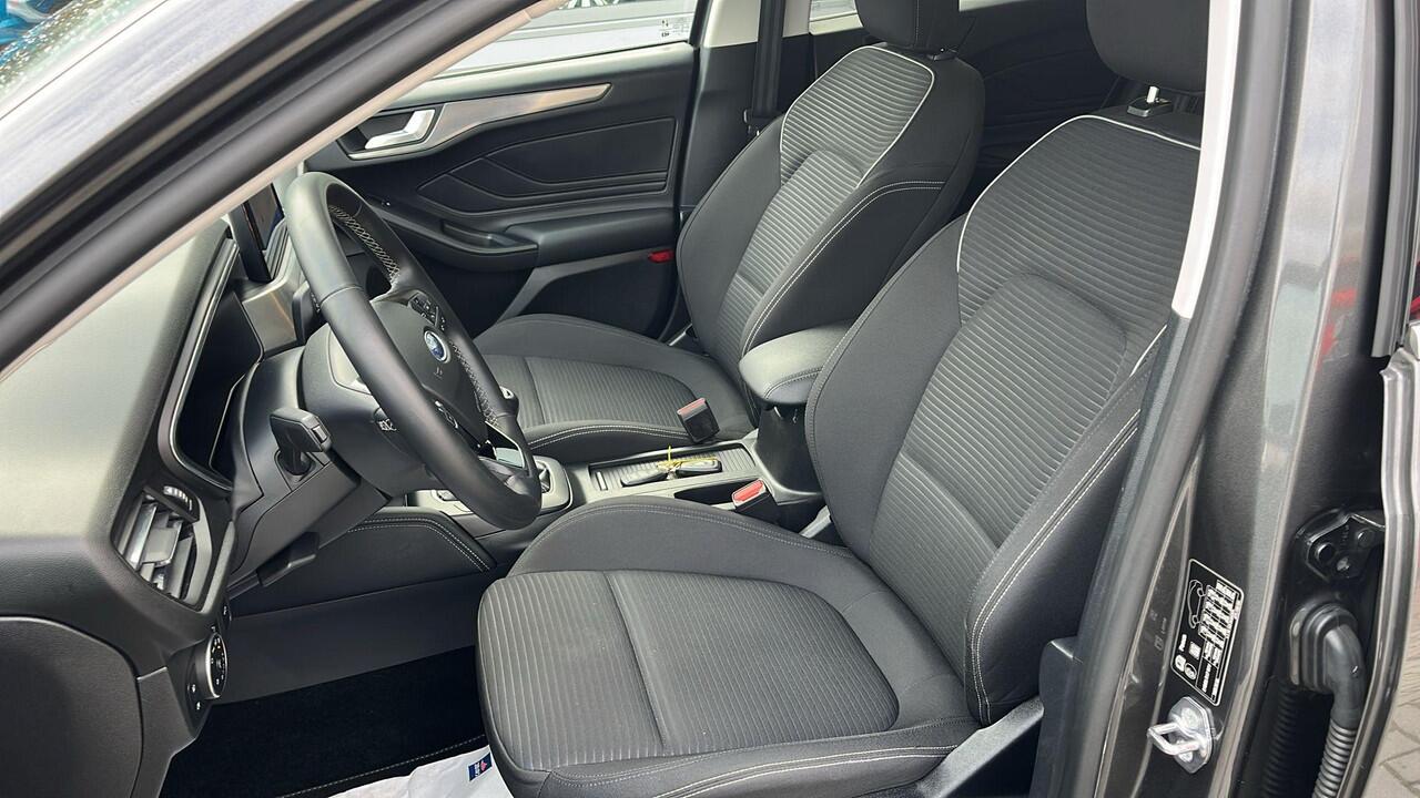 Ford FOCUS Wagon 1.0 EcoBoost Hybrid Titanium X Business 125pk | Winterpack | Adaptieve Cruise | Elek. Achterklep | 17 Inch Licht metaal