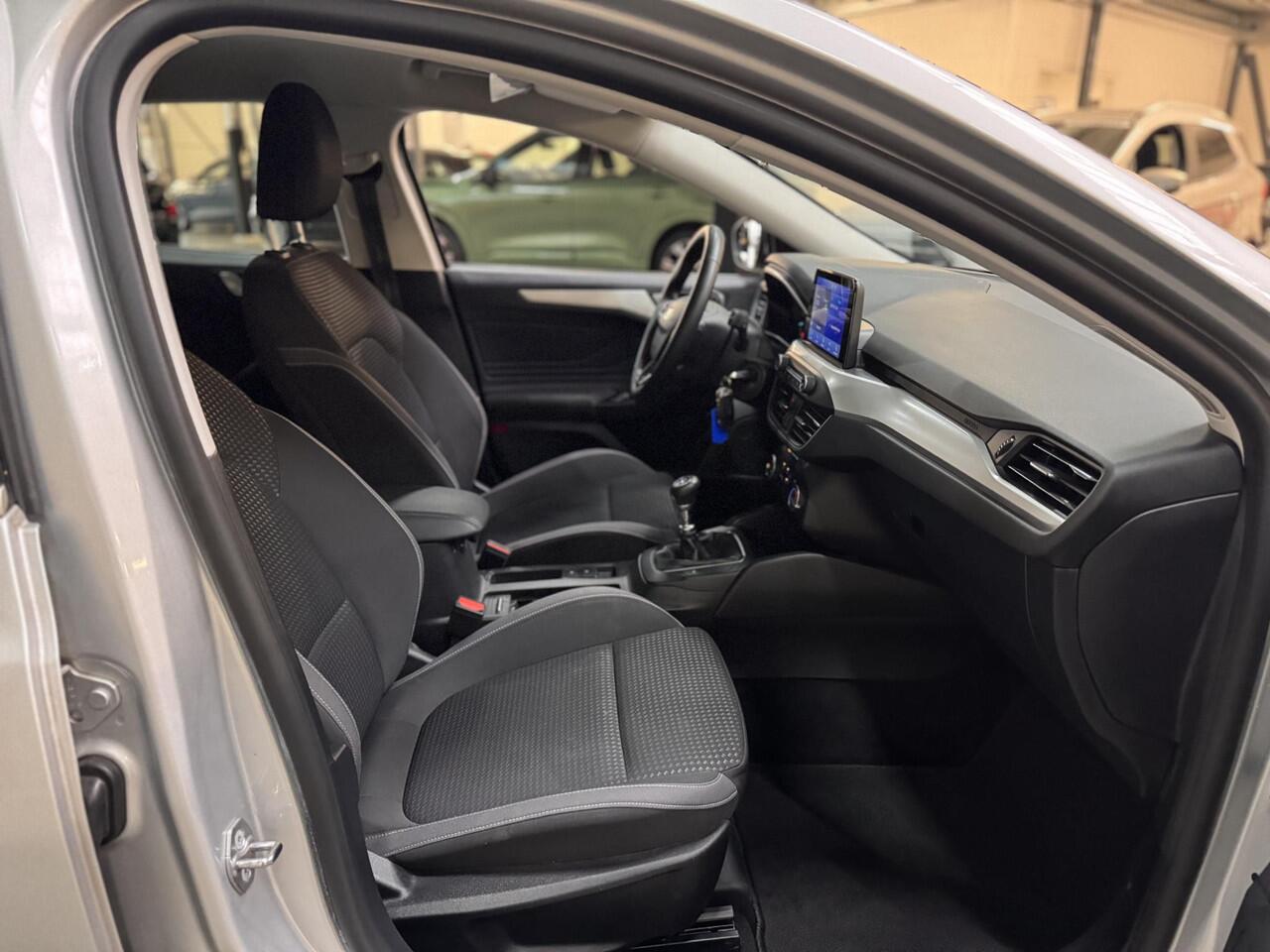 Ford FOCUS 125pk Eco Hybrid Trend Edition Navigatie Camera Parkeersensoren Wagon Dealeronderhouden