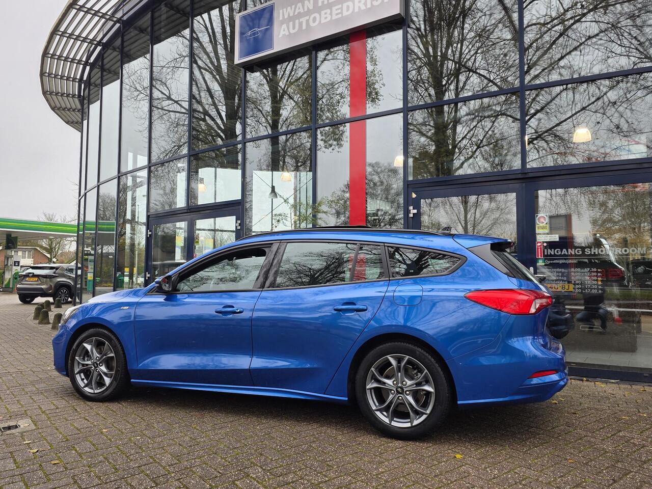 Ford FOCUS Wagon 1.0 EcoBoost 125PK Hybrid ST Line Business | Panoramadak | Navigatie | Stoel + Stuur + voorruitverwarming | Cruise Control