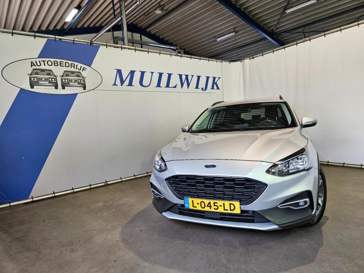 Ford FOCUS Wagon 1.0 EcoBoost Hybrid Active Business / Trekhaak / Camera / NL Auto