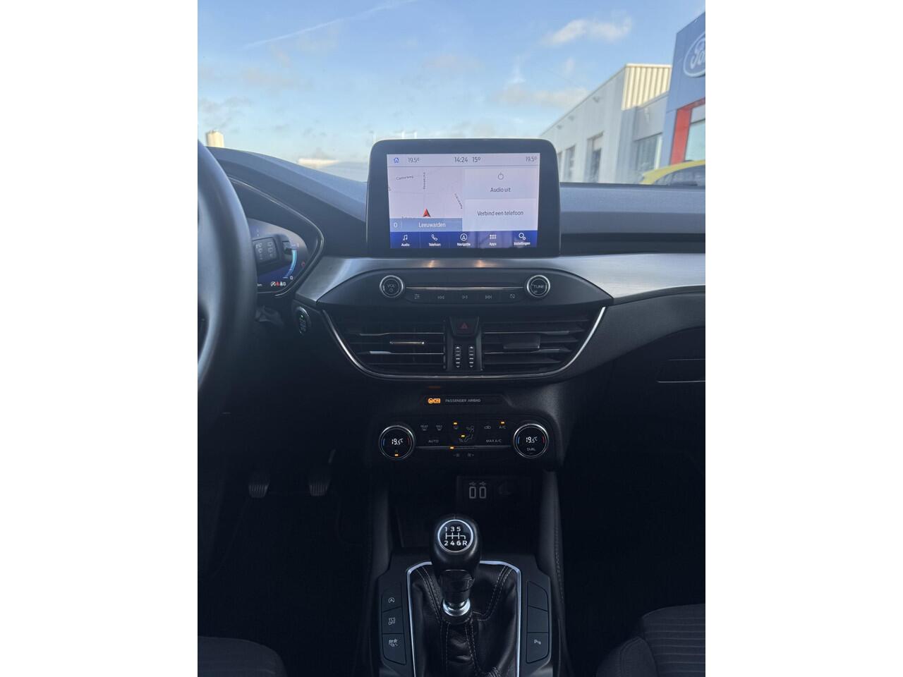 Ford FOCUS Wagon 1.0 EcoBoost Hybrid Titanium X Business 155pk | Elek Achterklep | Privacy Glas | Sync 3 navigatie | Apple Carplay/Android auto