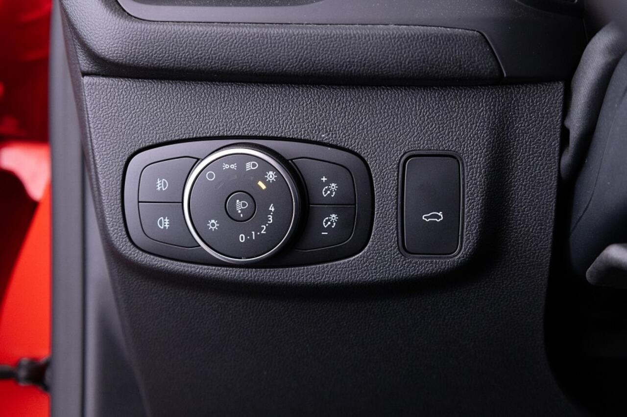 Ford FOCUS Wagon 1.0 EcoBoost Hybrid Titanium X Business ? 1e Eigenaar