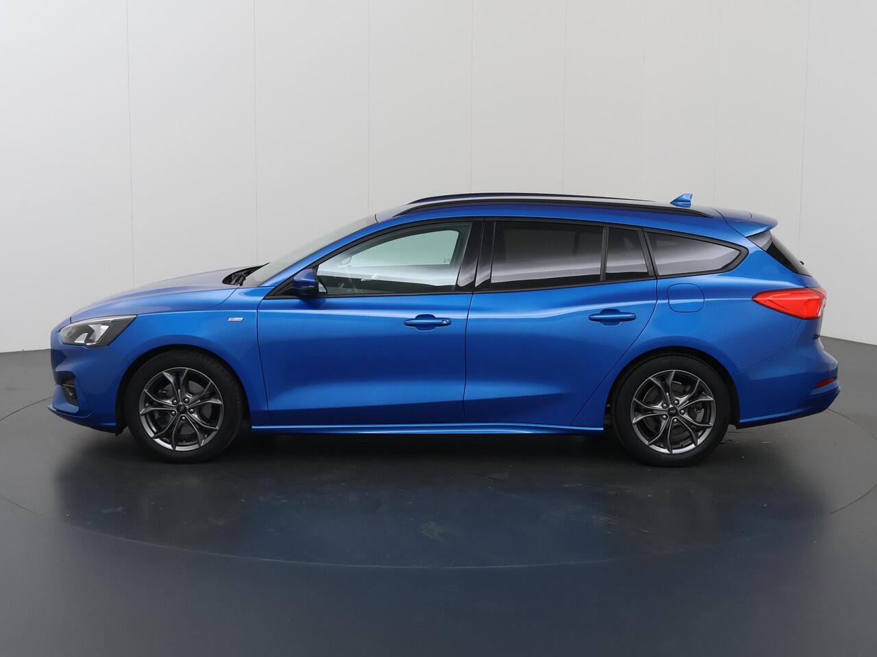 Ford FOCUS Wagon 1.0 EcoBoost Hybrid ST Line Business | AGR Stoel | Parkeercamera | Navigatie | Climate Control | Cruise Control |