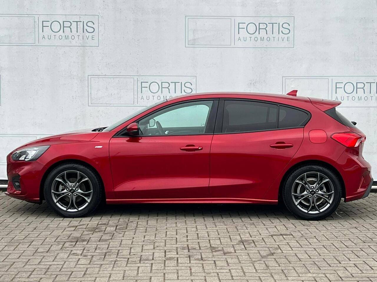 Ford FOCUS 1.0 EcoBoost Hybrid ST Line Business NL AUTO | CAMERA | CARPLAY |